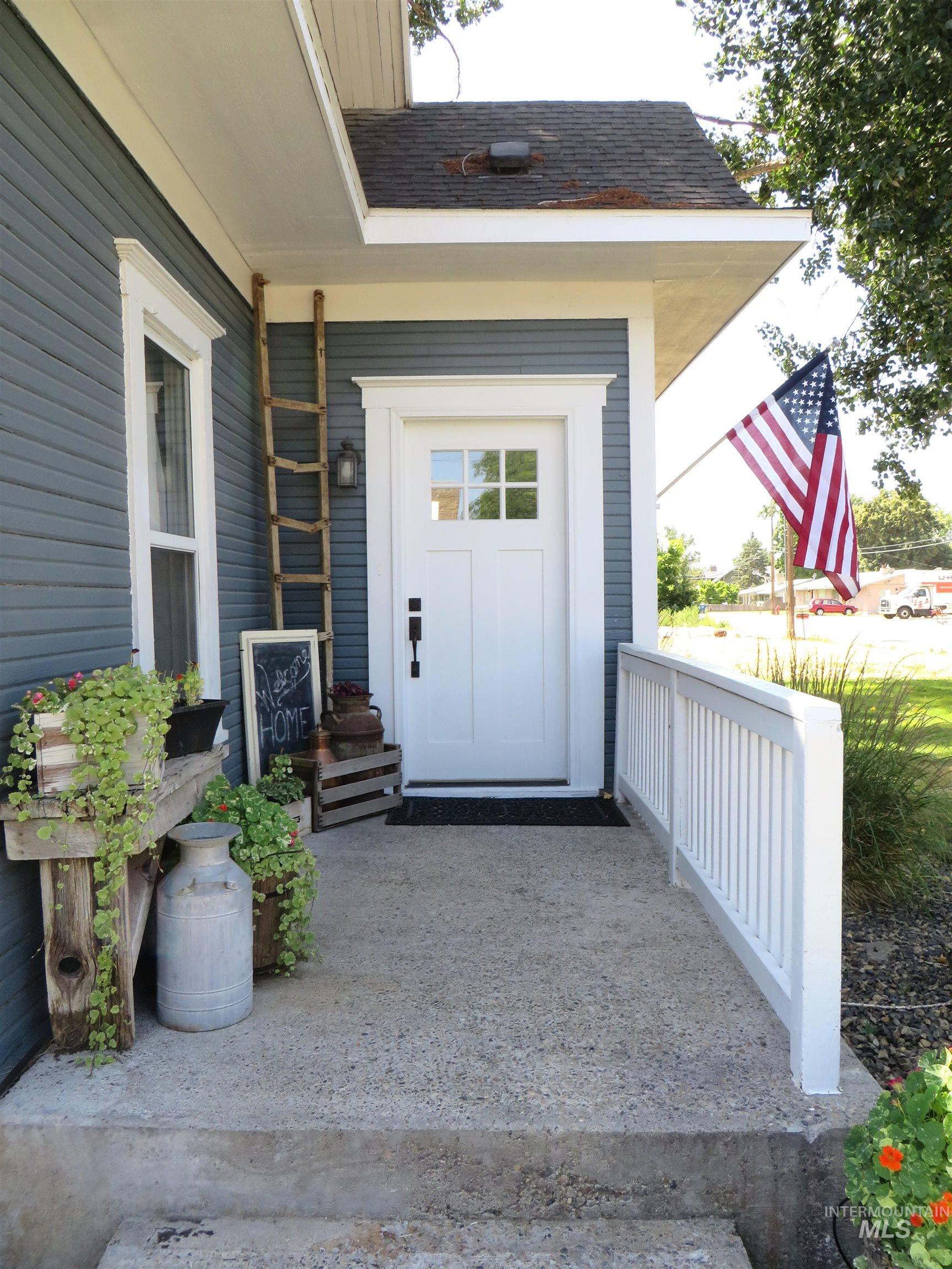 421 S 12th Street Property Photo 1