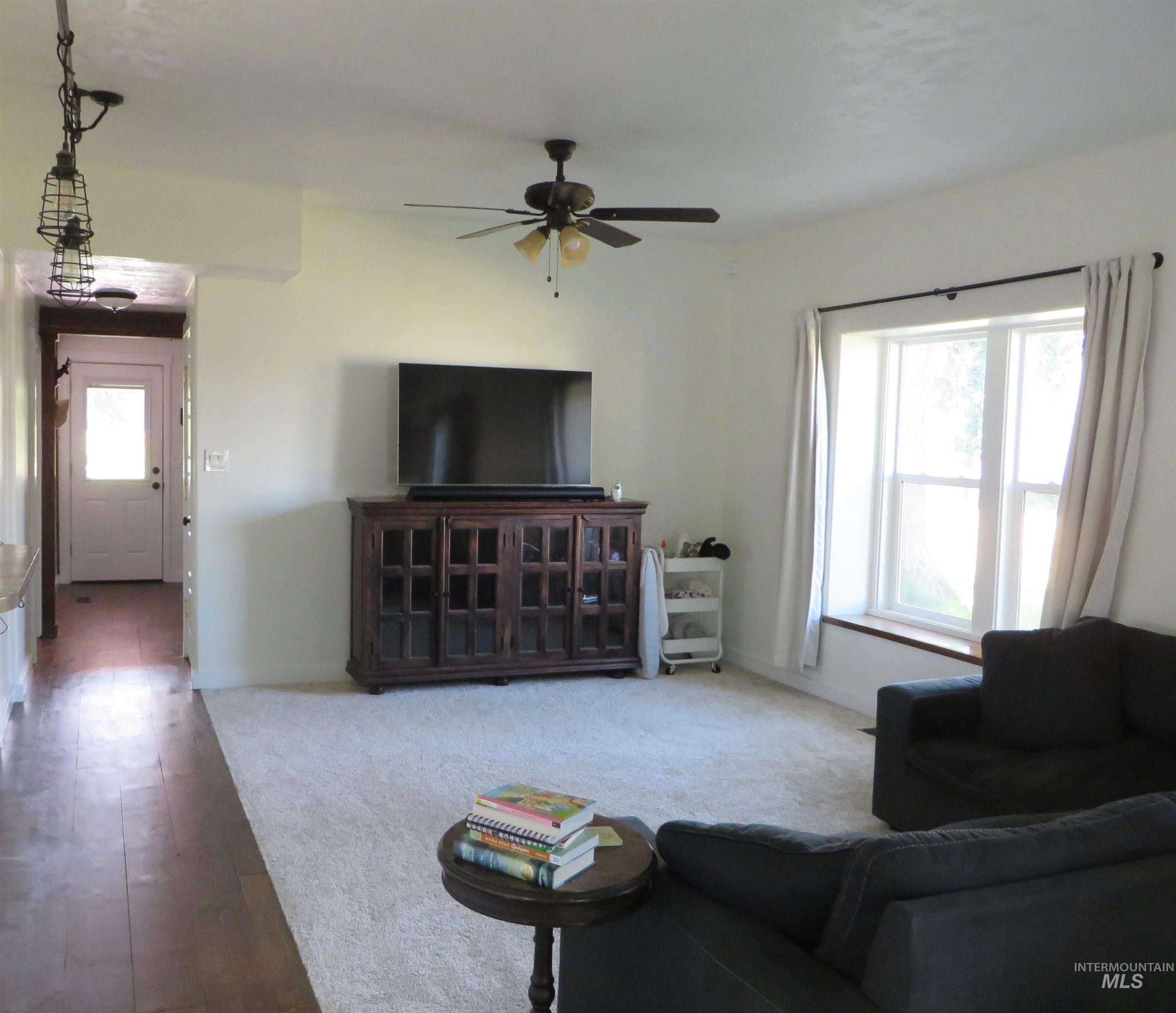 421 S 12th Street Property Photo 3