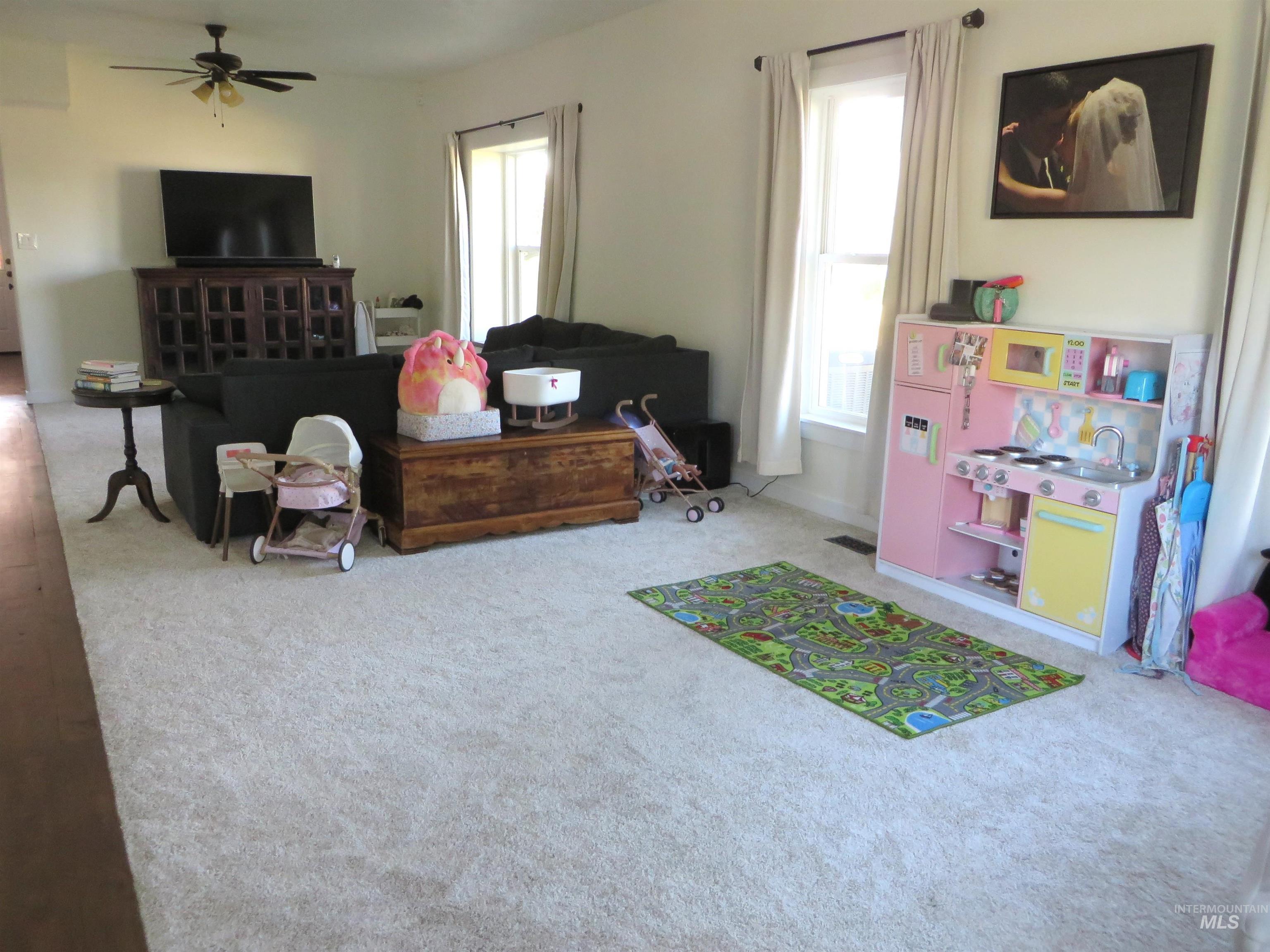 421 S 12th Street Property Photo 5