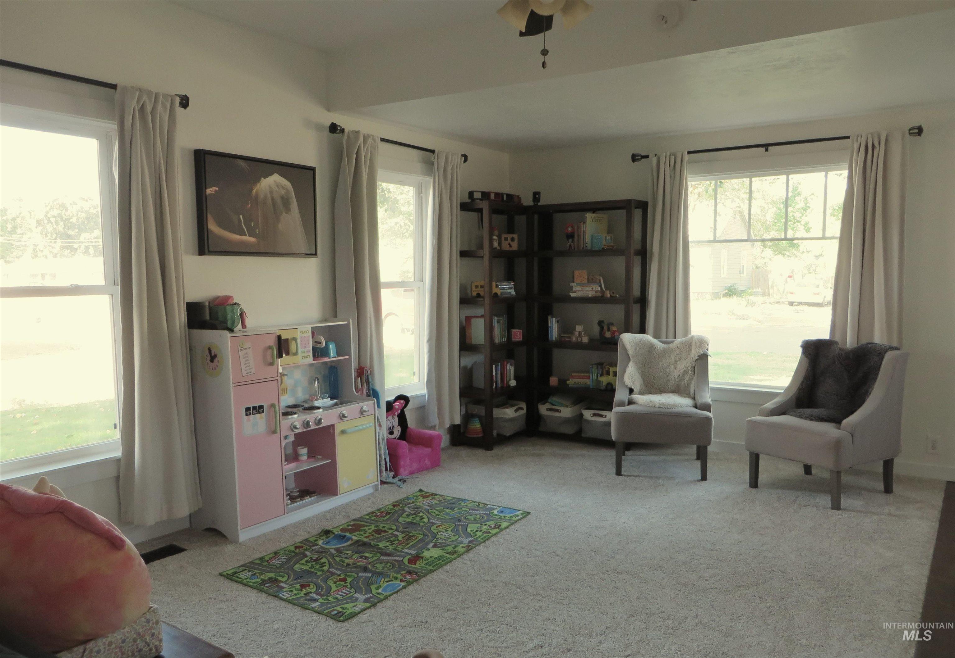 421 S 12th Street Property Photo 6