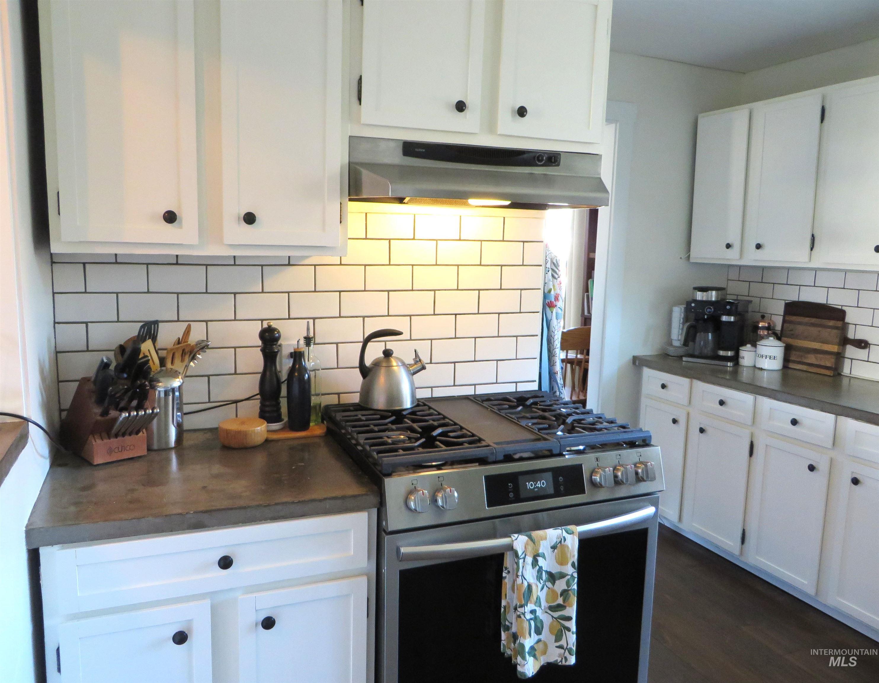 421 S 12th Street Property Photo 9