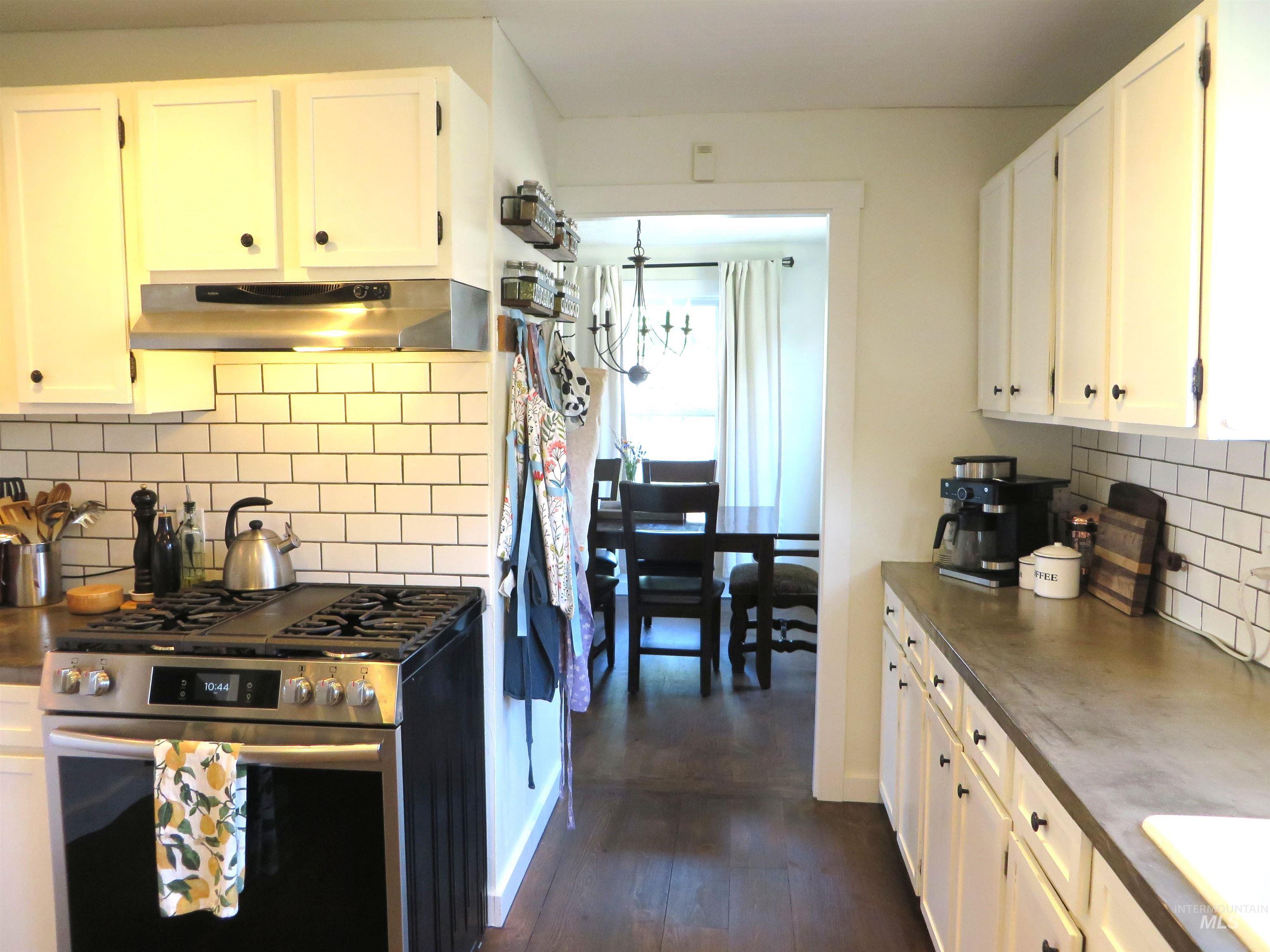 421 S 12th Street Property Photo 13