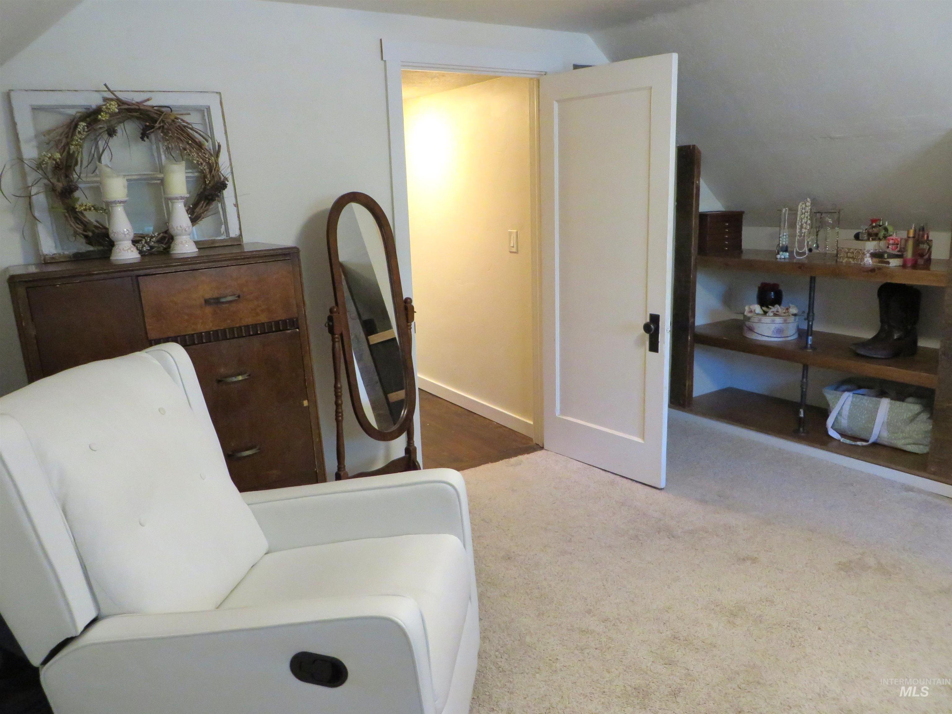 421 S 12th Street Property Photo 37