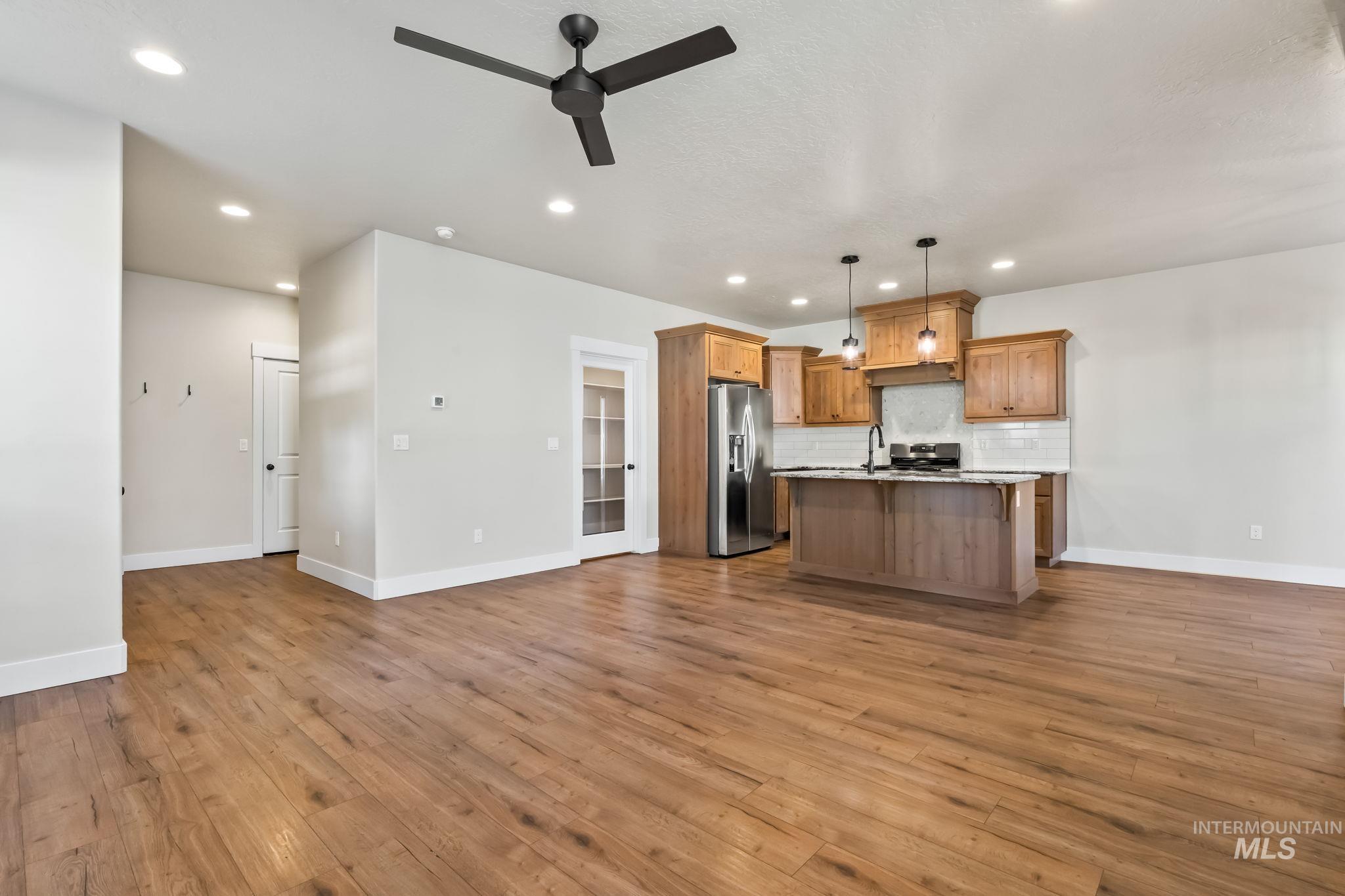 74 E Ranch Dr Property Photo 4