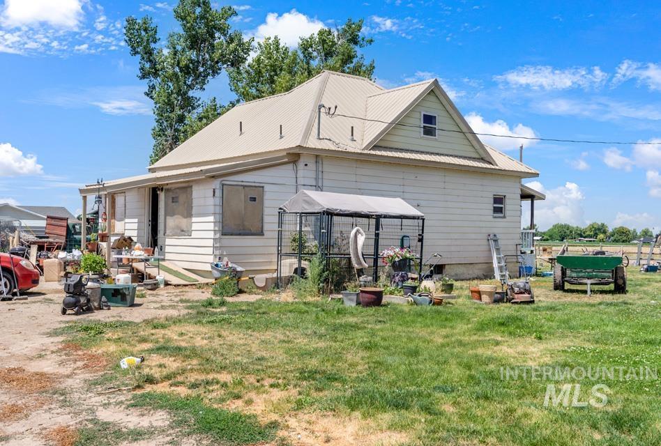 2595 Nw 2nd Ave Property Photo 2