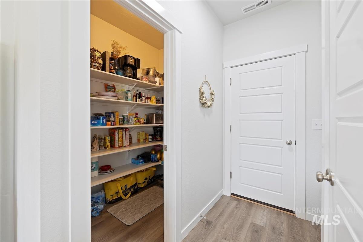 1271 W Brink St Property Photo 25