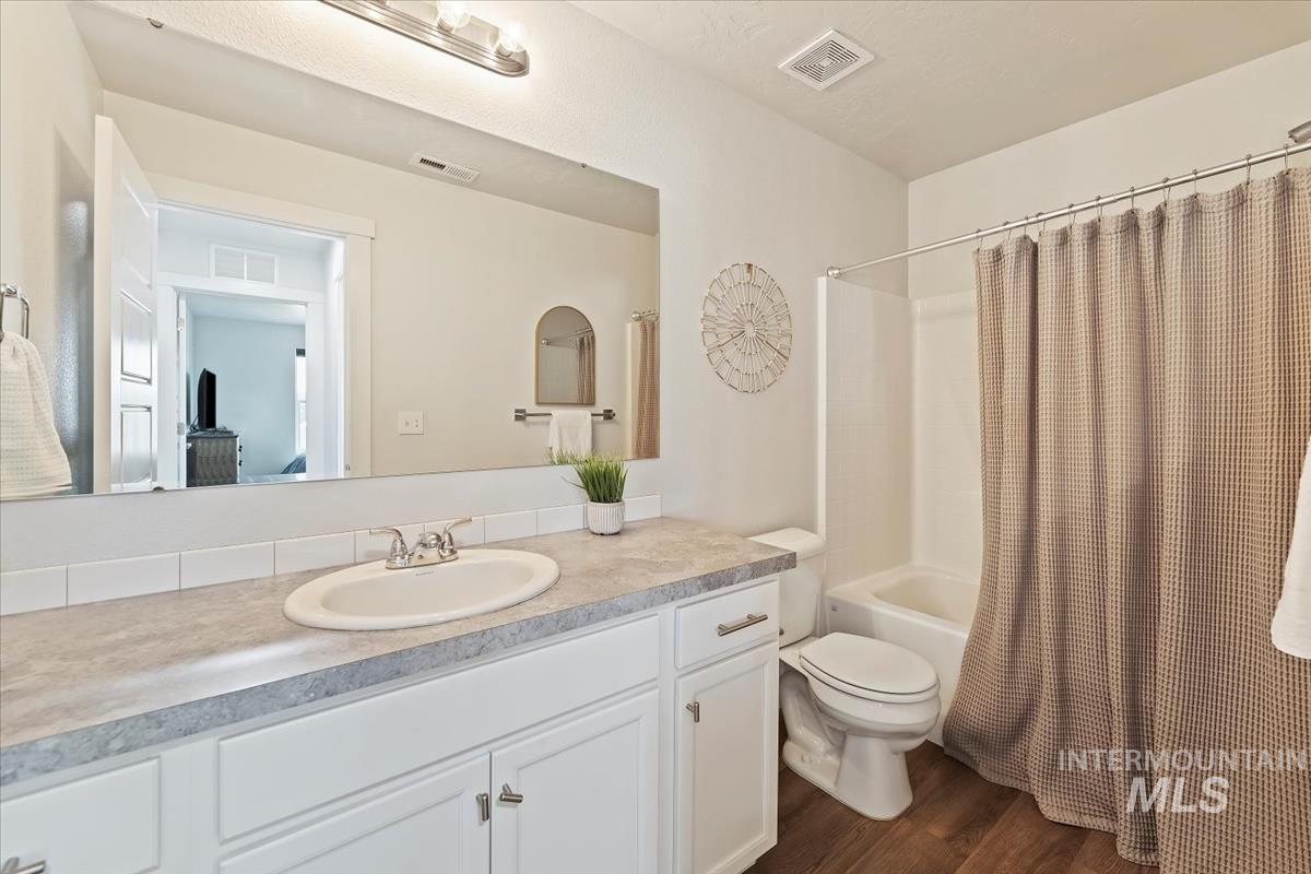 1271 W Brink St Property Photo 34