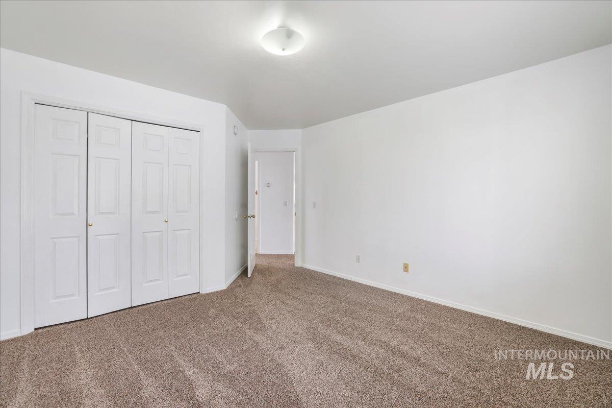 1670 E 1500 S Property Photo 14