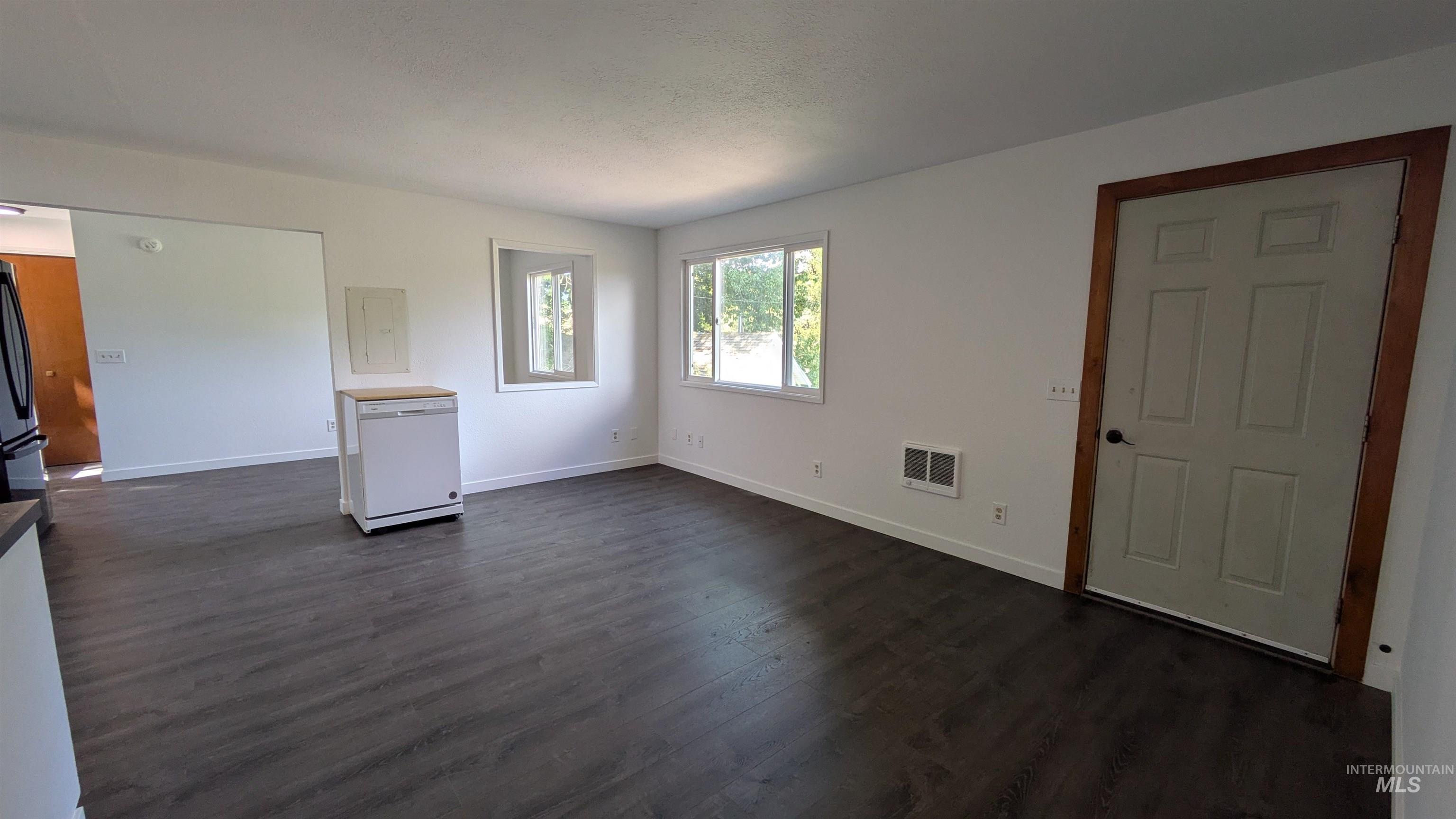 2129 N Polk Ext Property Photo 16