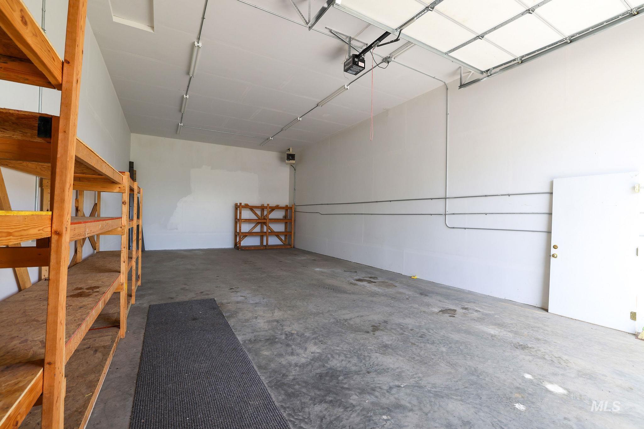 460 Krahn Property Photo 7