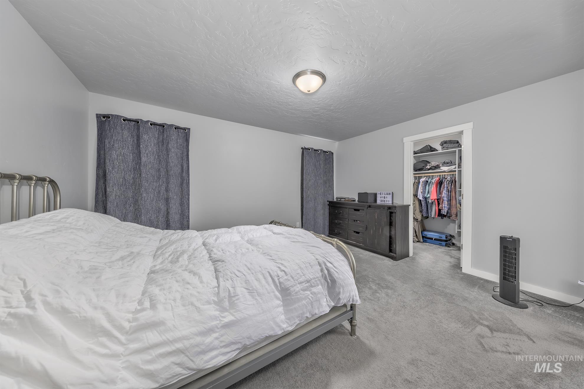 810 Grove Ln Property Photo 18