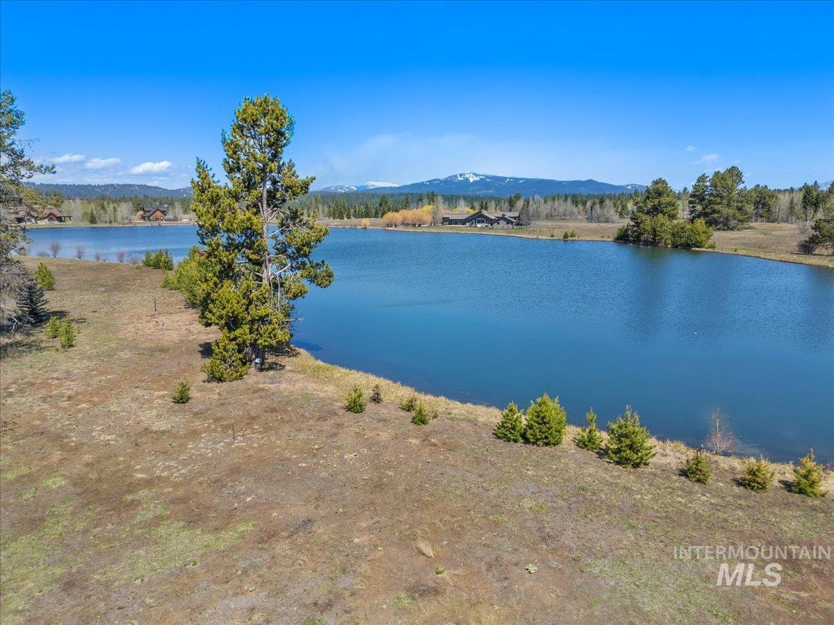 287 Rawhide Loop Property Photo 4