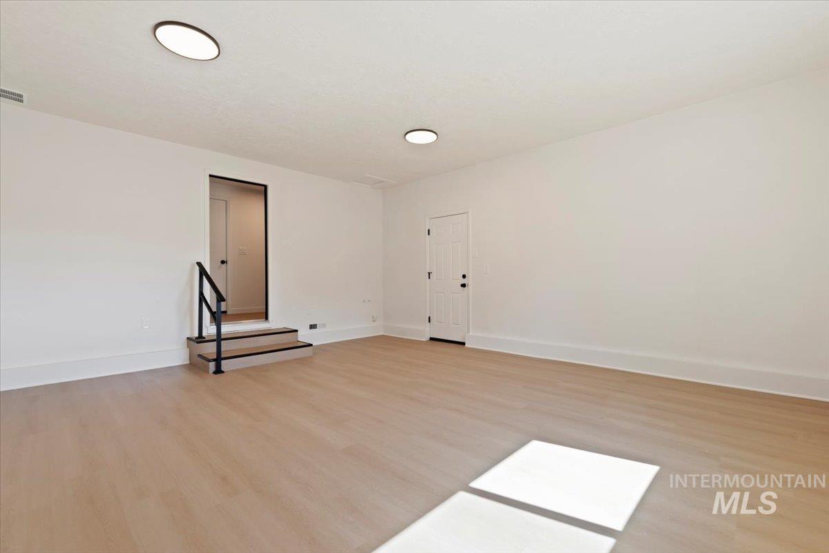 11503 W Santa Barbara Dr Property Photo 17