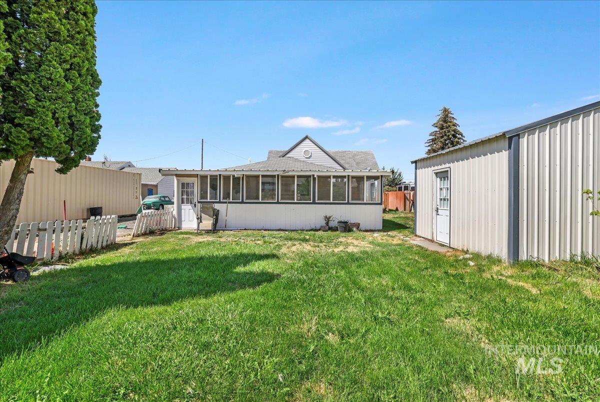 1017 Burley Avenue Property Photo 17