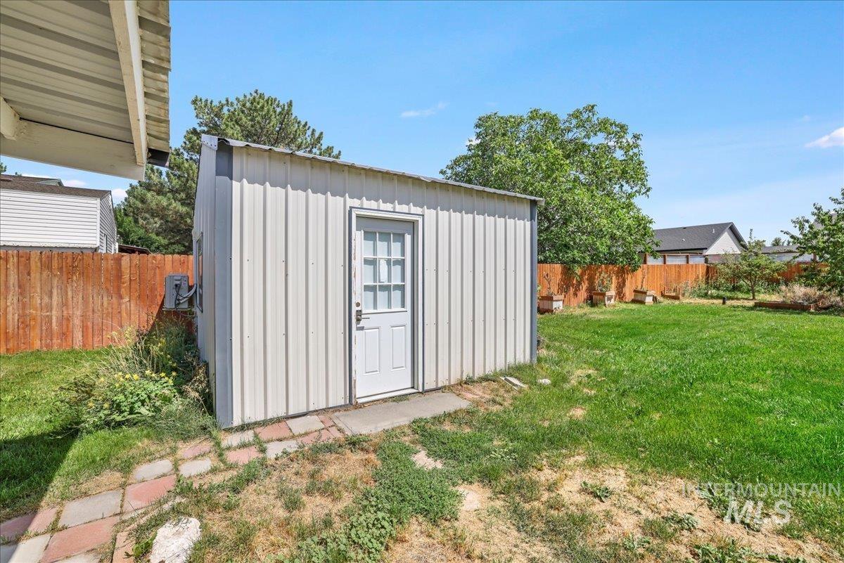 1017 Burley Avenue Property Photo 20