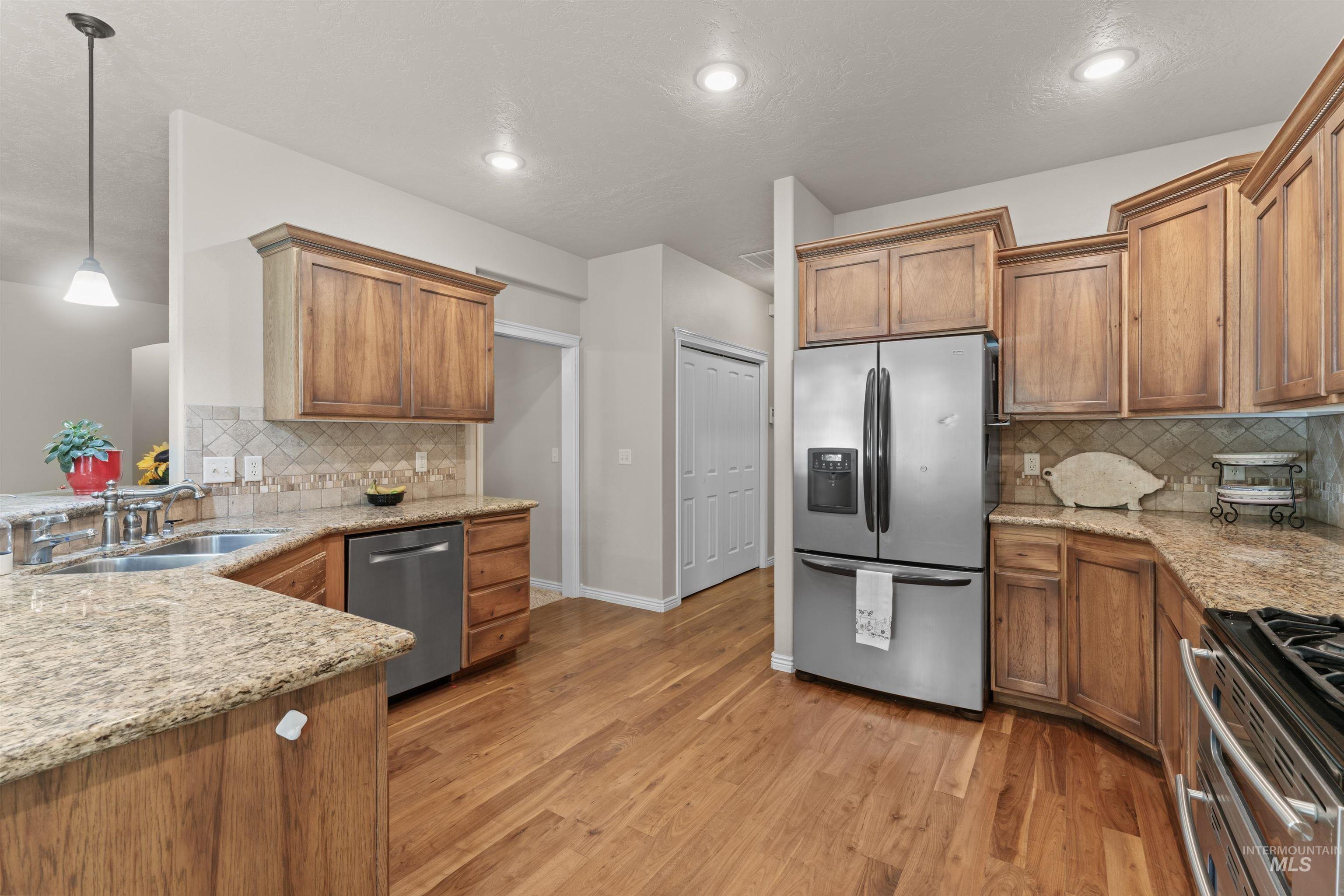 146 W Cub Street Property Photo 14