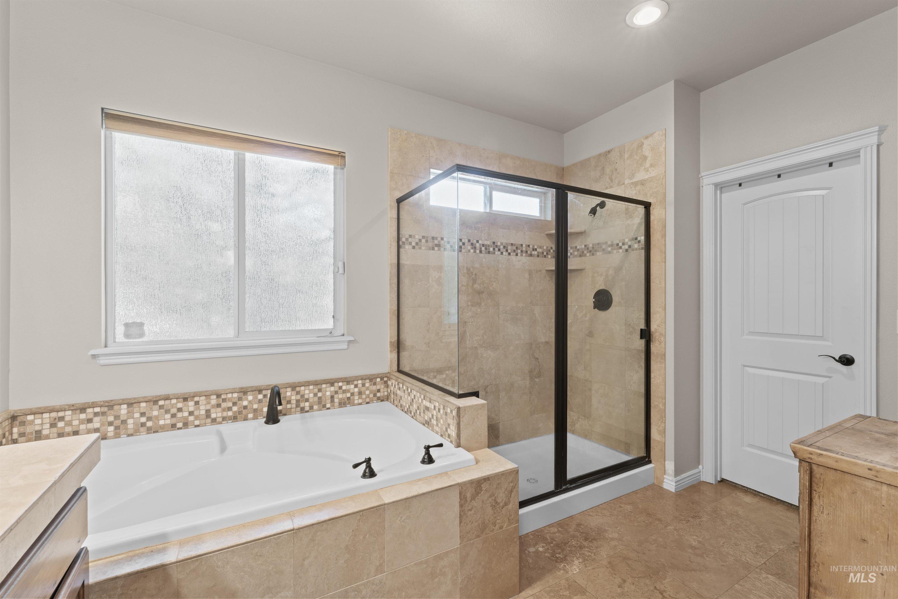 146 W Cub Street Property Photo 23