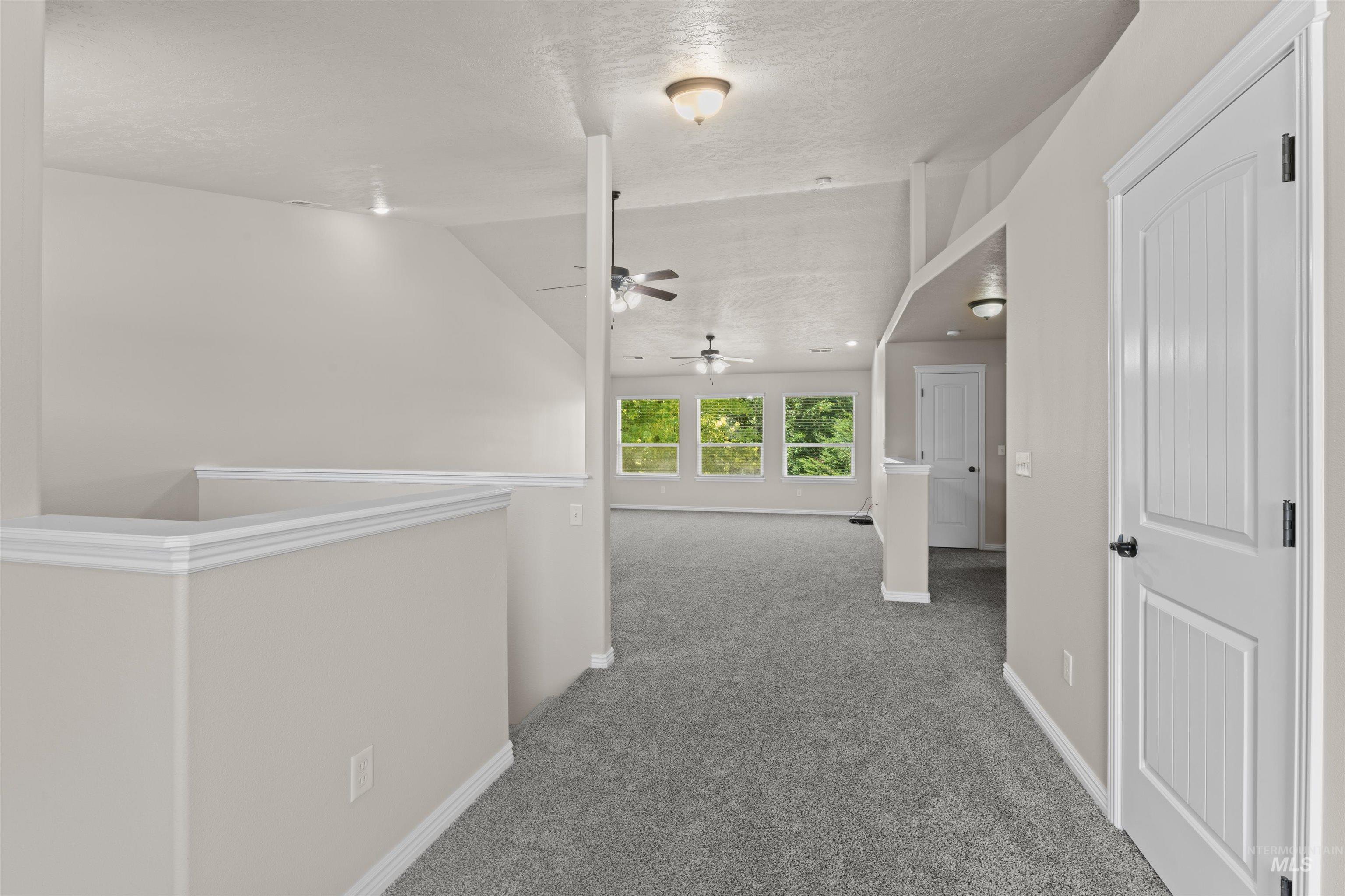 146 W Cub Street Property Photo 32