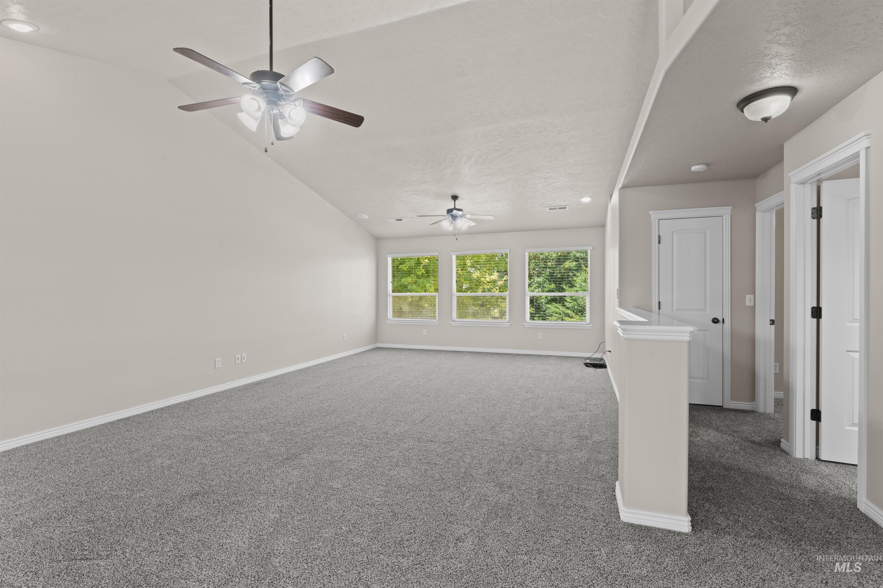 146 W Cub Street Property Photo 33