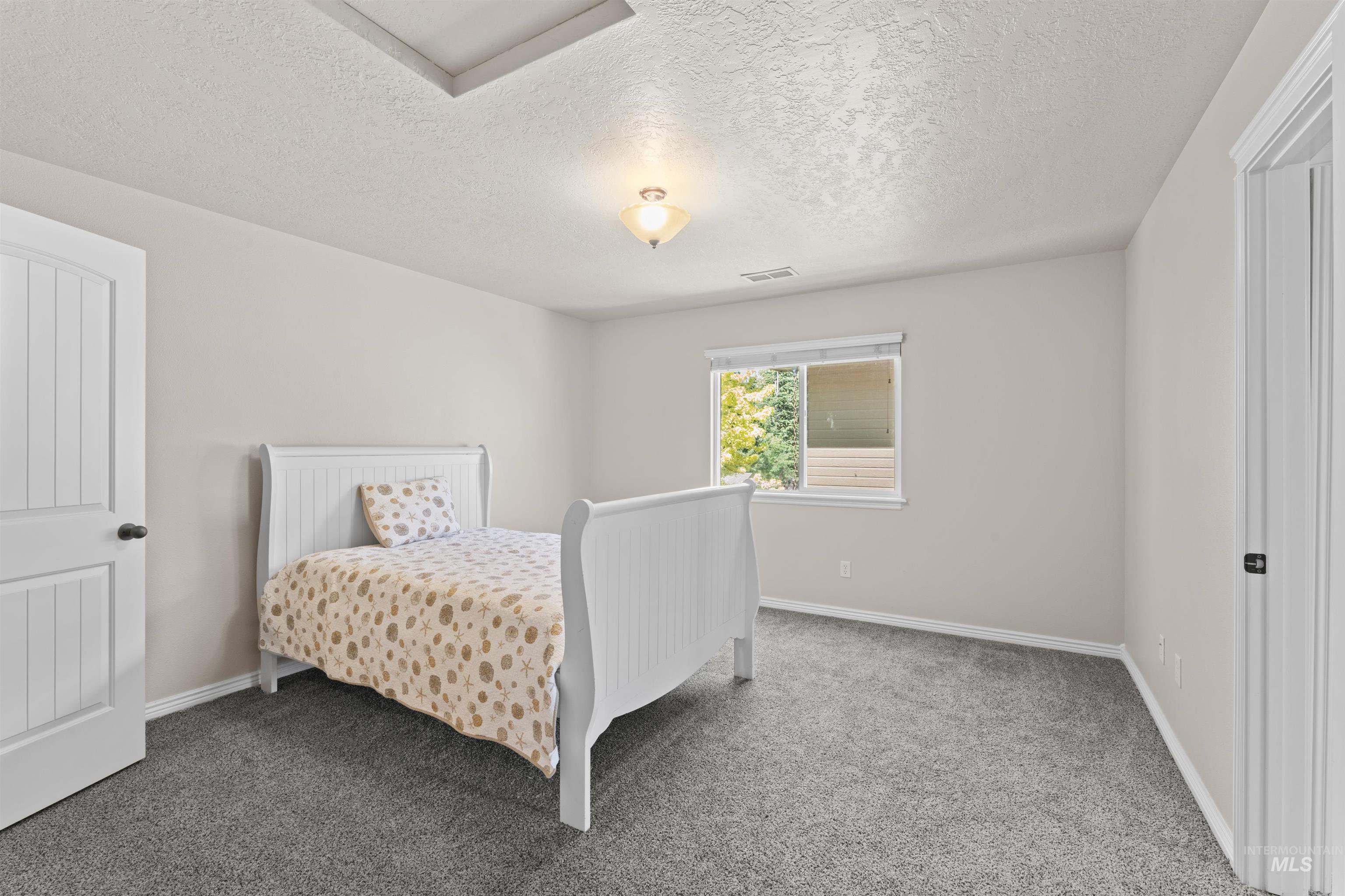 146 W Cub Street Property Photo 41