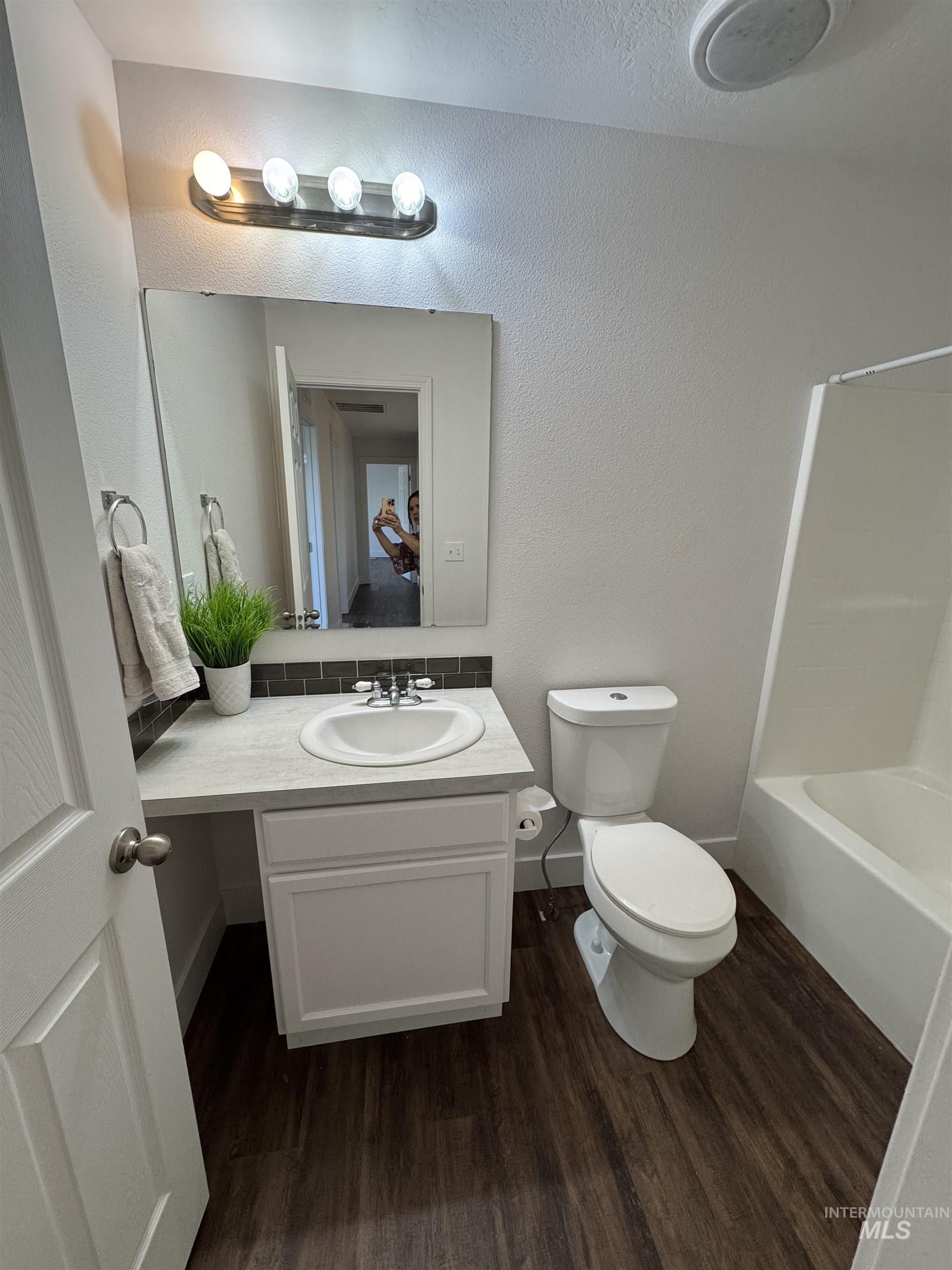 16569 Spartan Ave. Property Photo 10