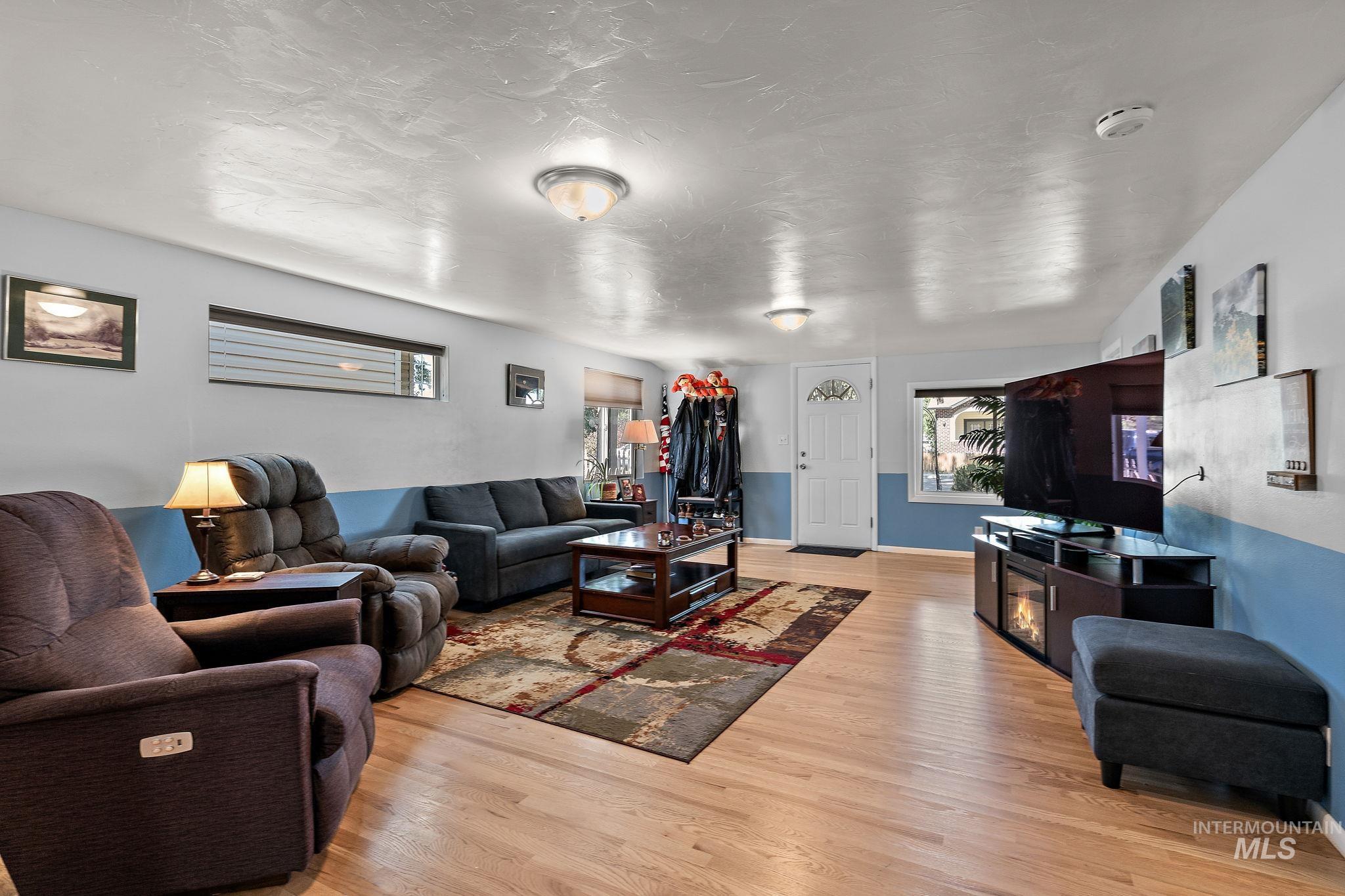 2018 S Hervey St Property Photo 5