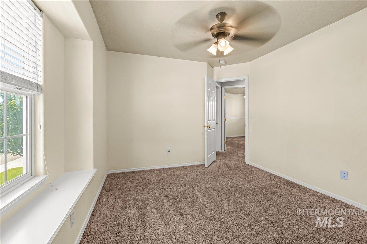 2451 W Willow Pointe Ave Property Photo 28