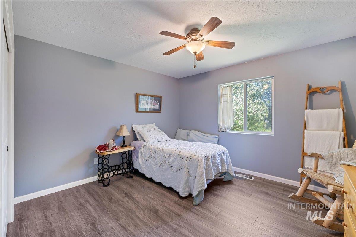12932 Siscra Property Photo 12