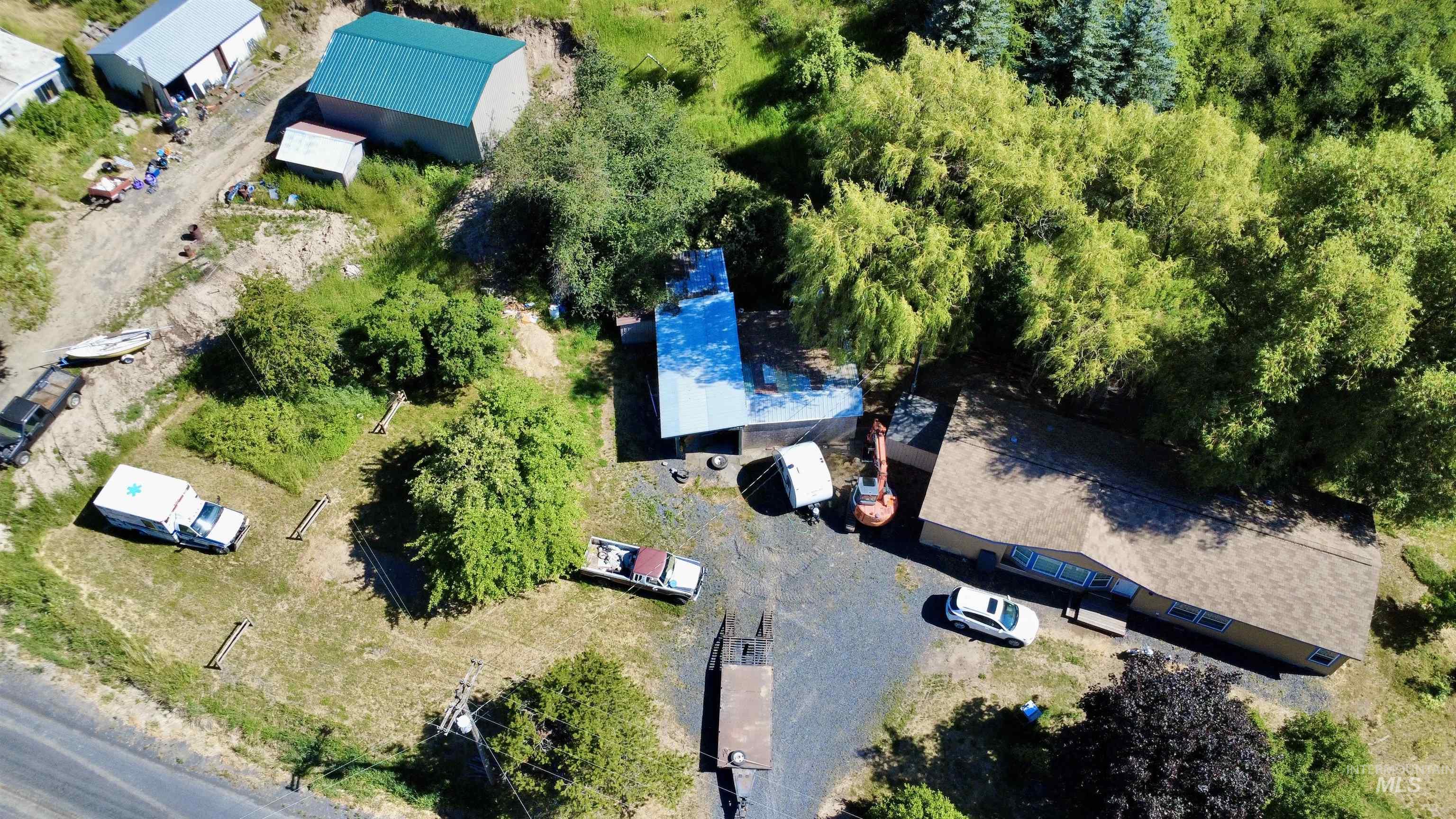 1111 Wallen Road Property Photo 2
