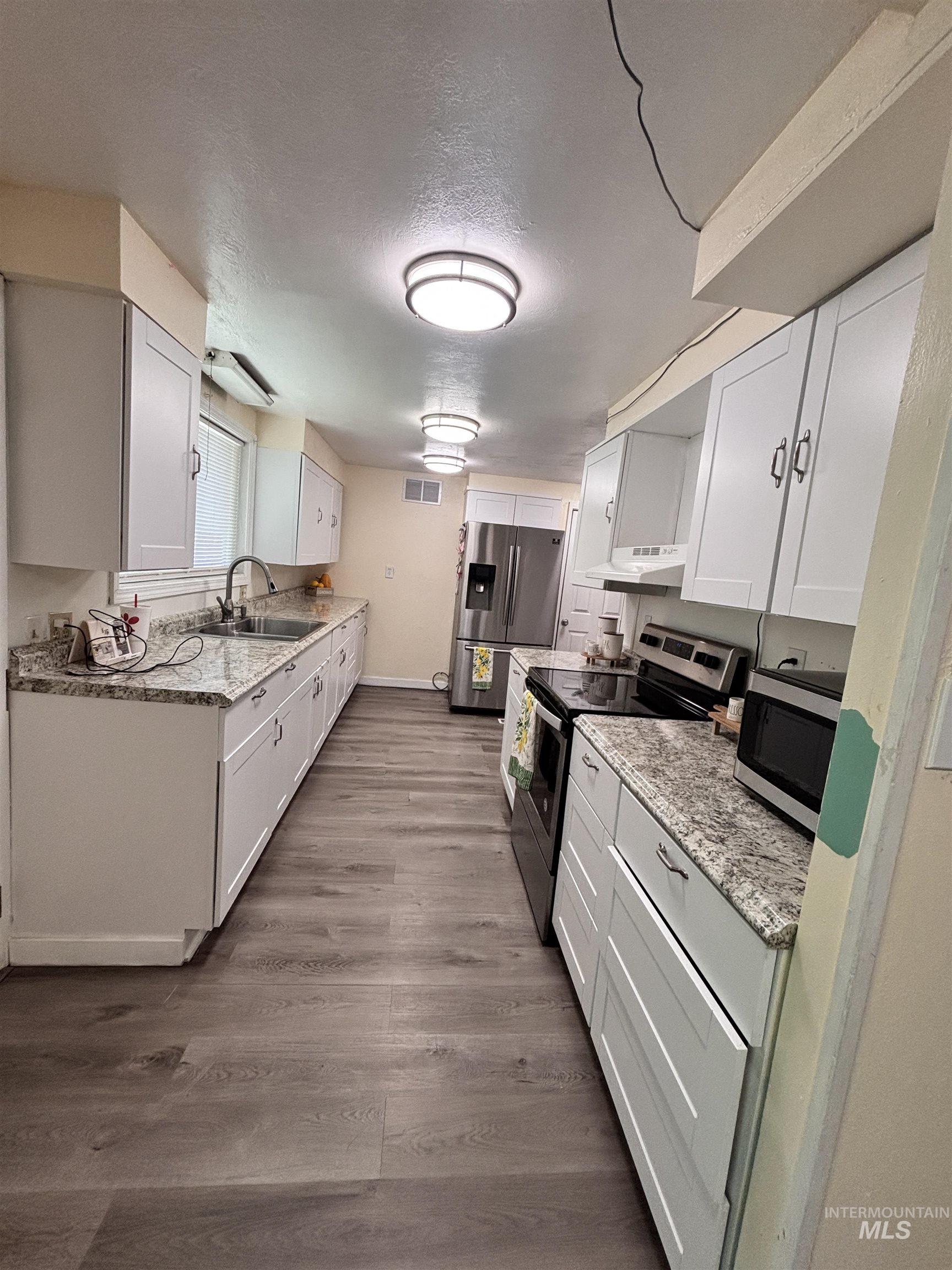 1410 W Flamingo Ave Property Photo 3