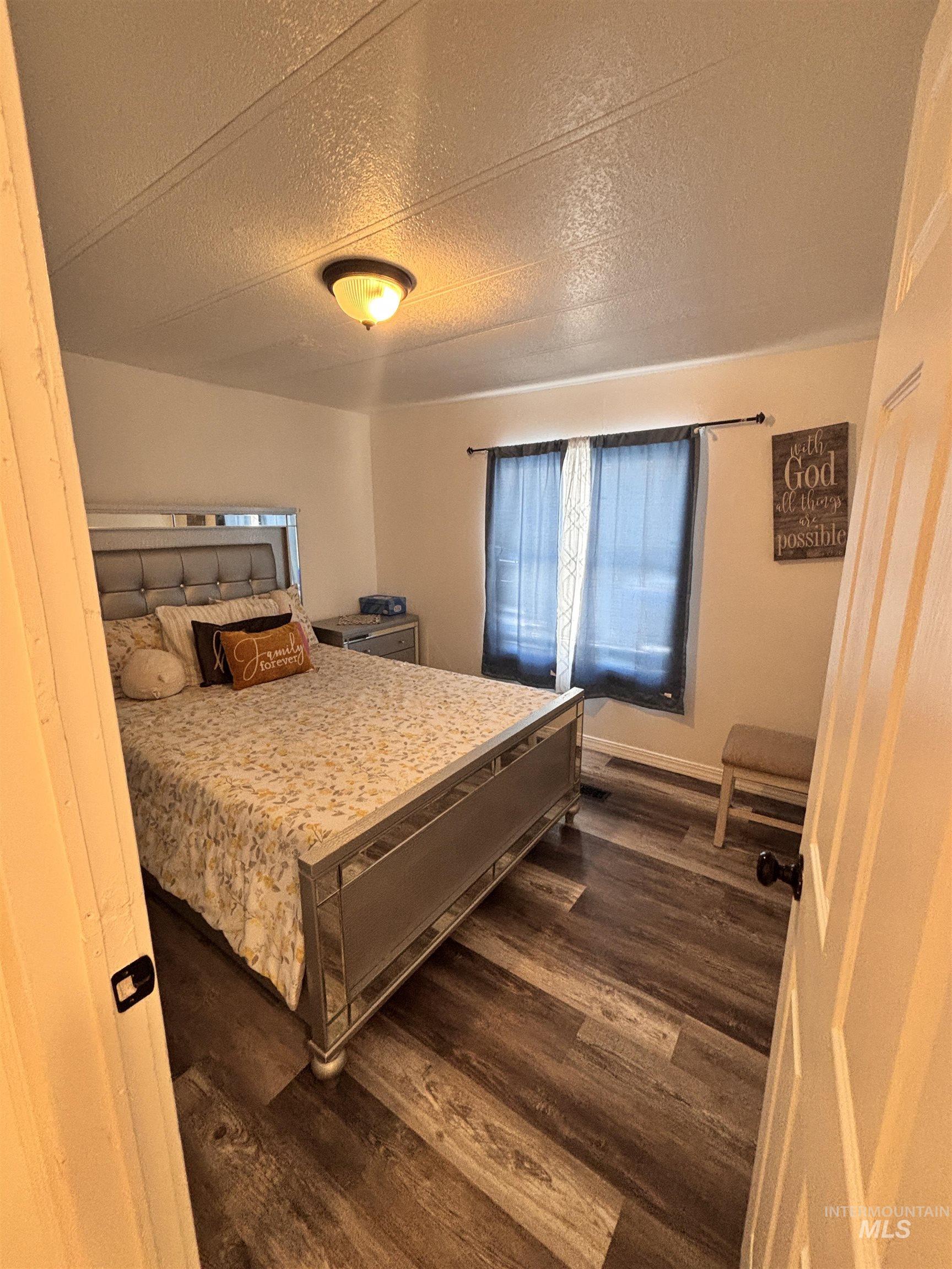 1410 W Flamingo Ave Property Photo 4