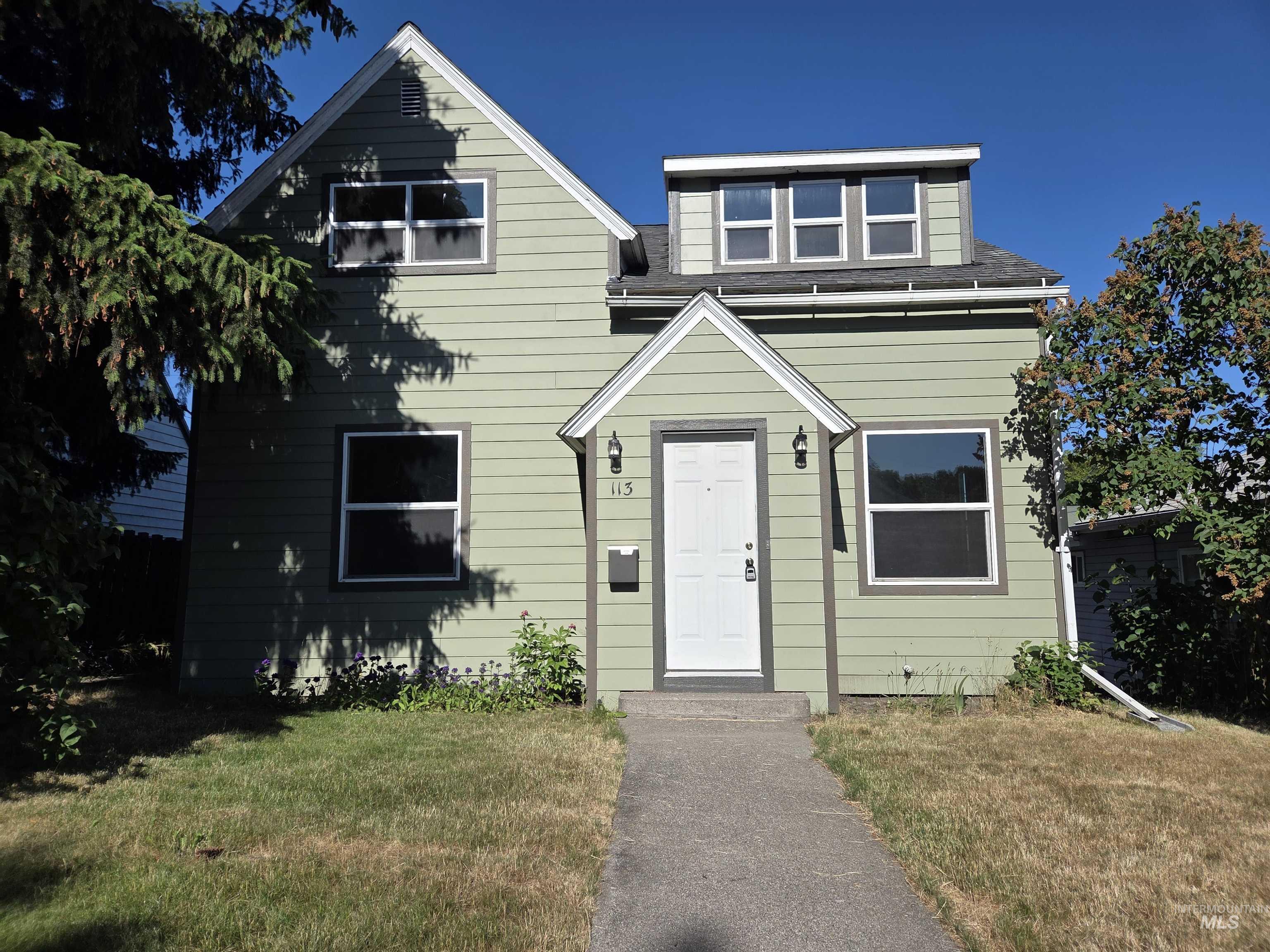 113 N Jackson St Property Photo 1