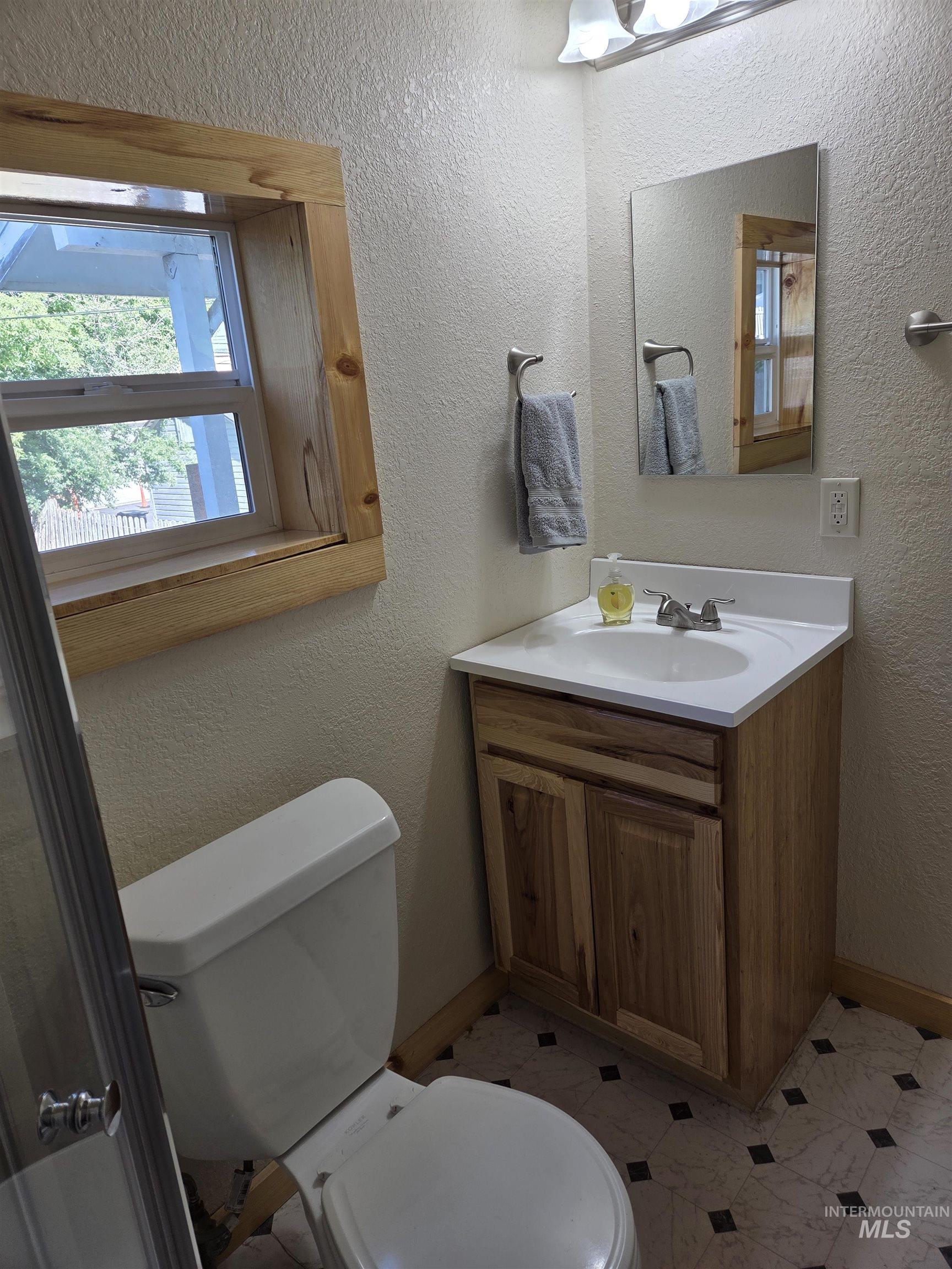 113 N Jackson St Property Photo 16