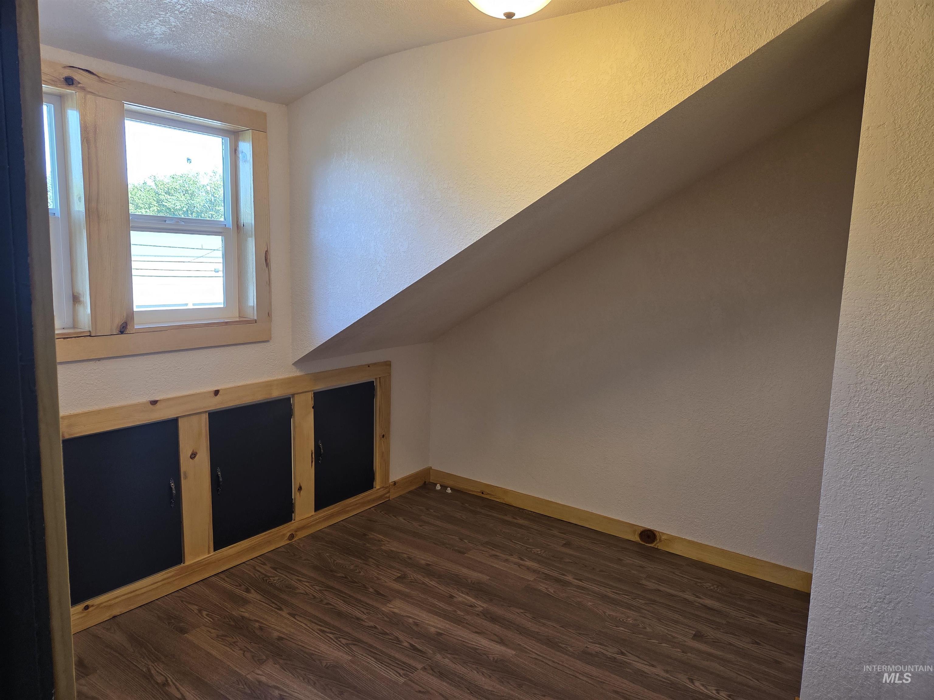 113 N Jackson St Property Photo 22