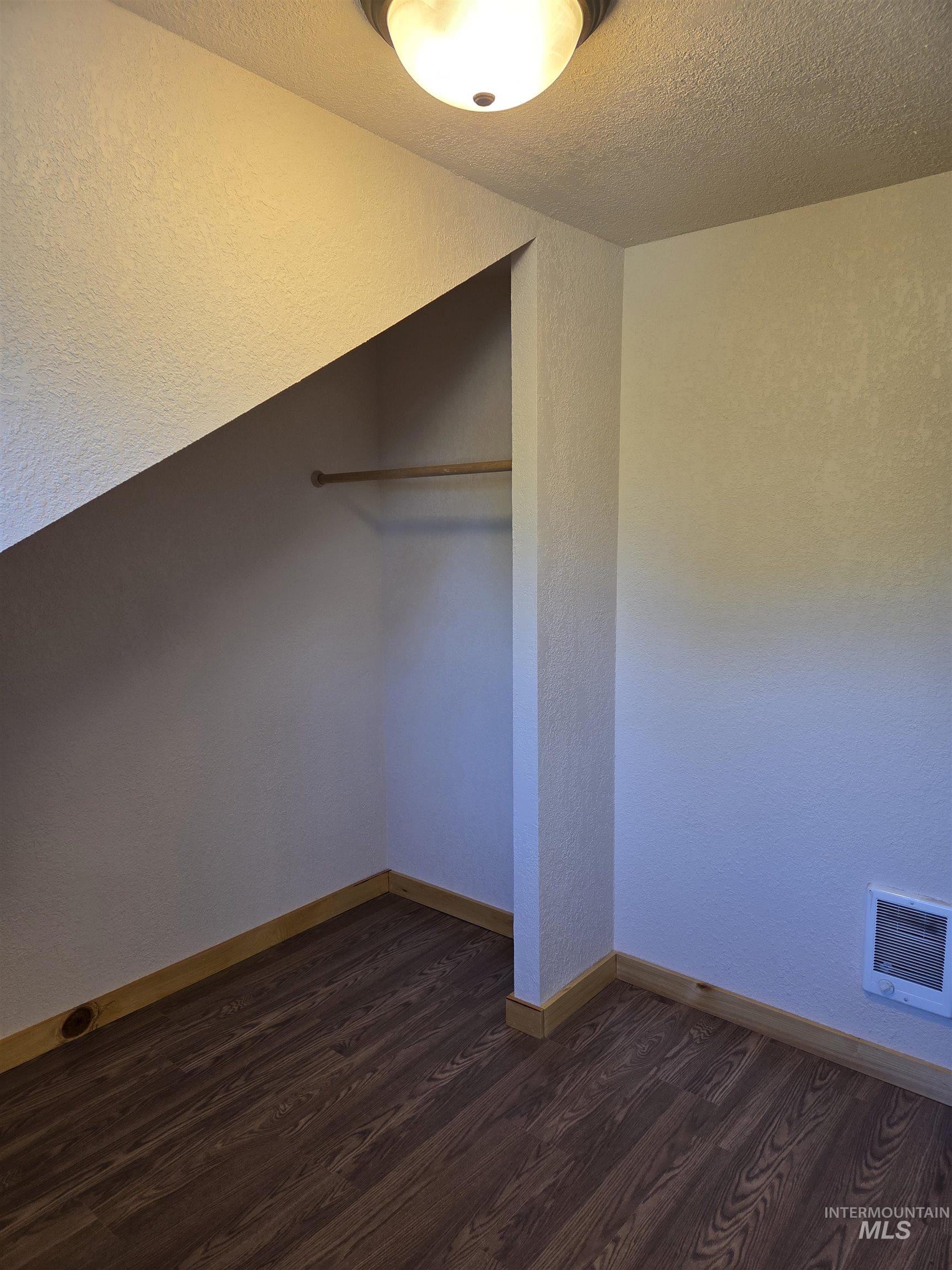 113 N Jackson St Property Photo 23