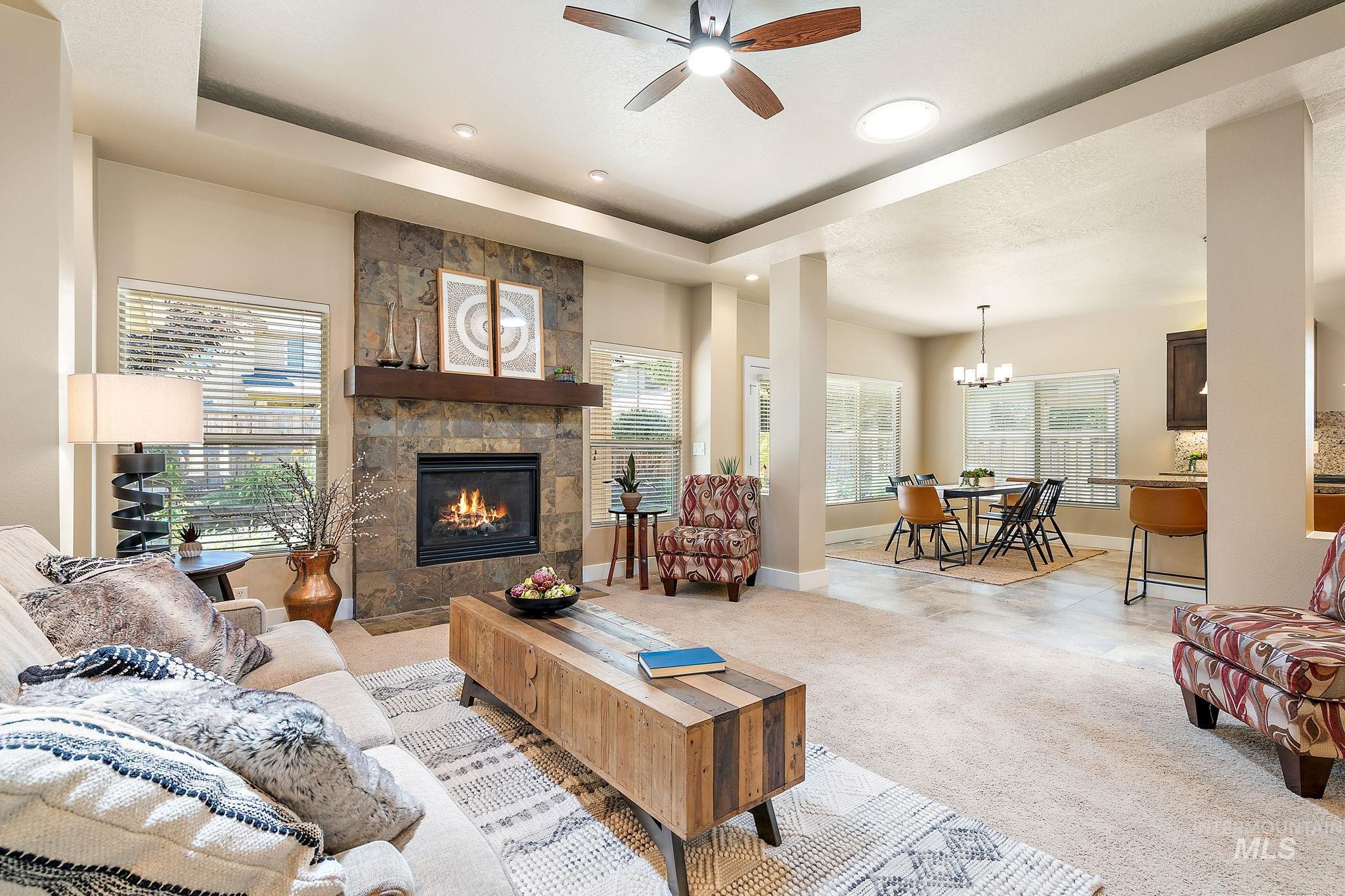 733 E San Pedro St Property Photo 7