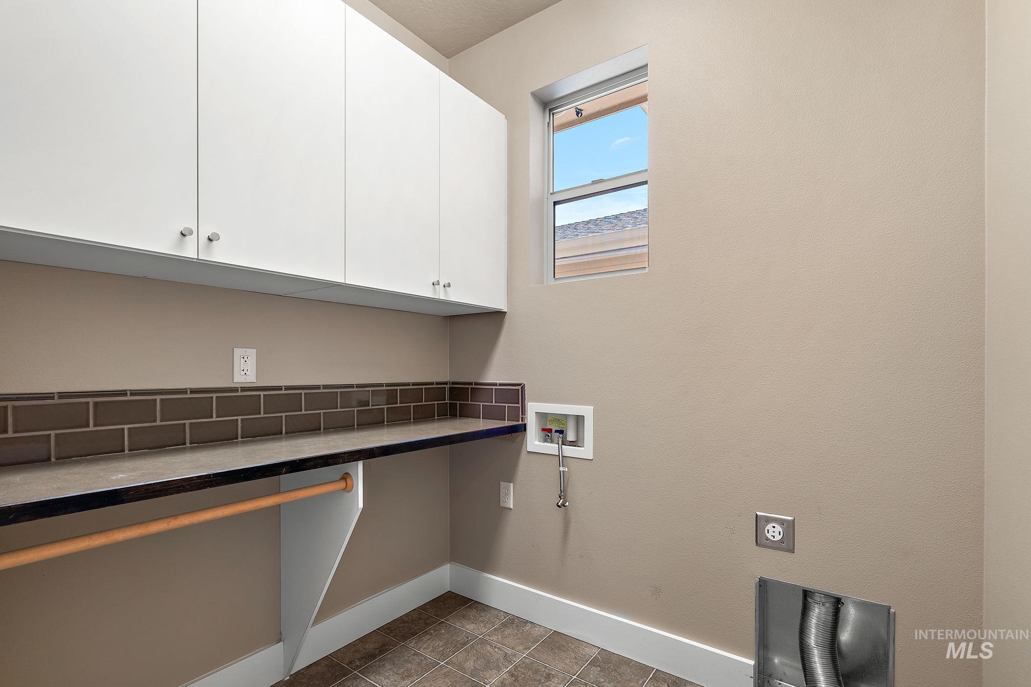 733 E San Pedro St Property Photo 17