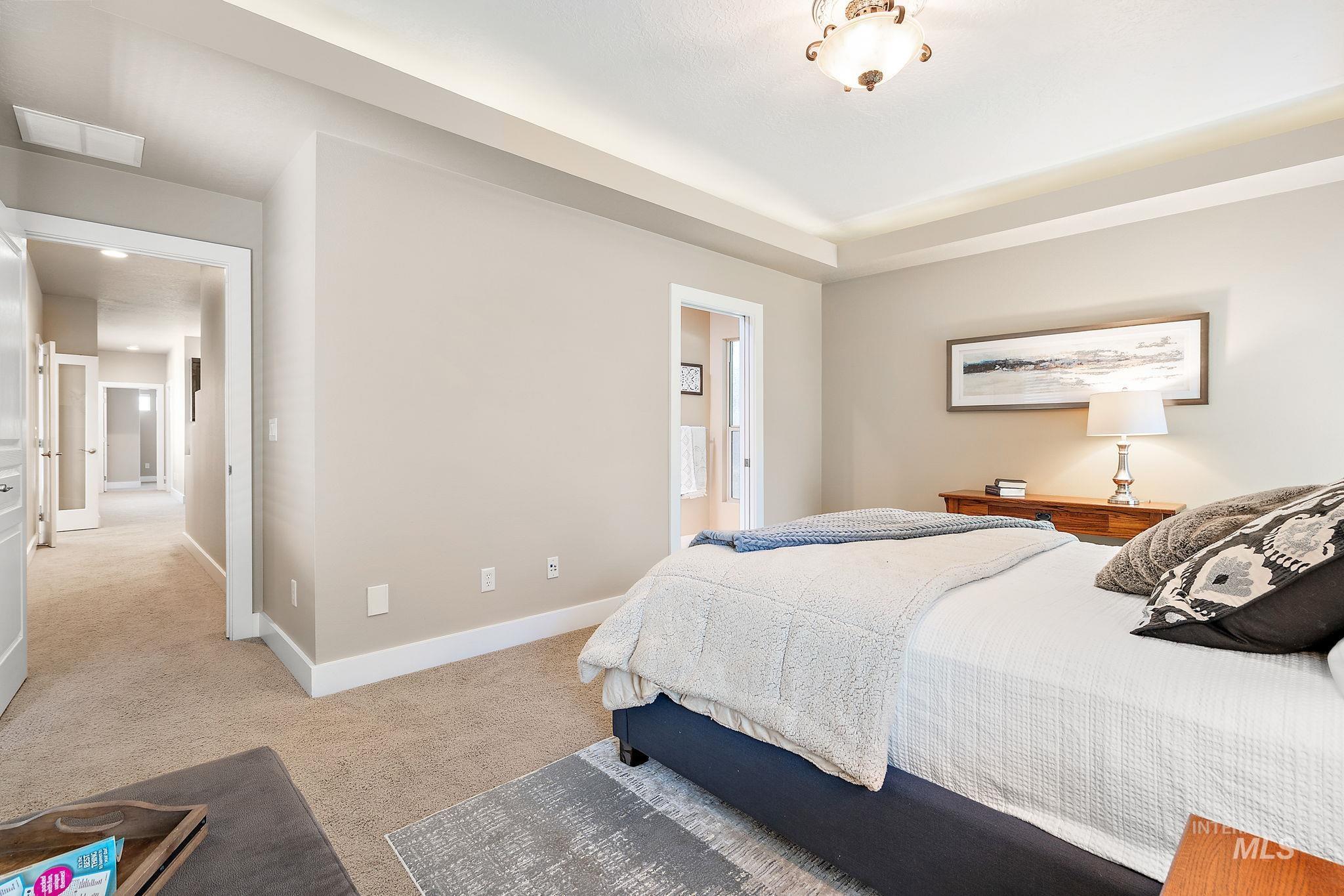 733 E San Pedro St Property Photo 22