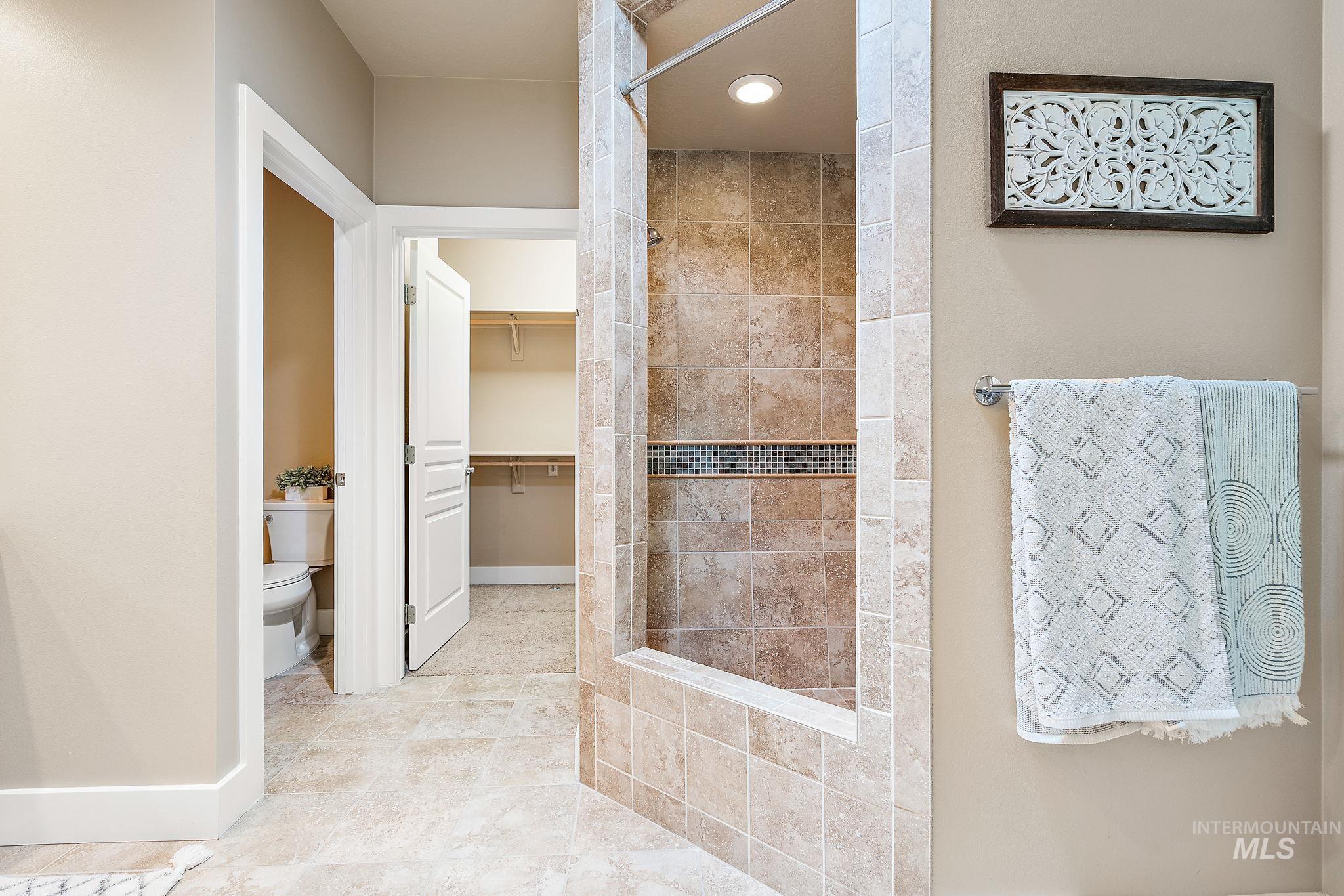 733 E San Pedro St Property Photo 23