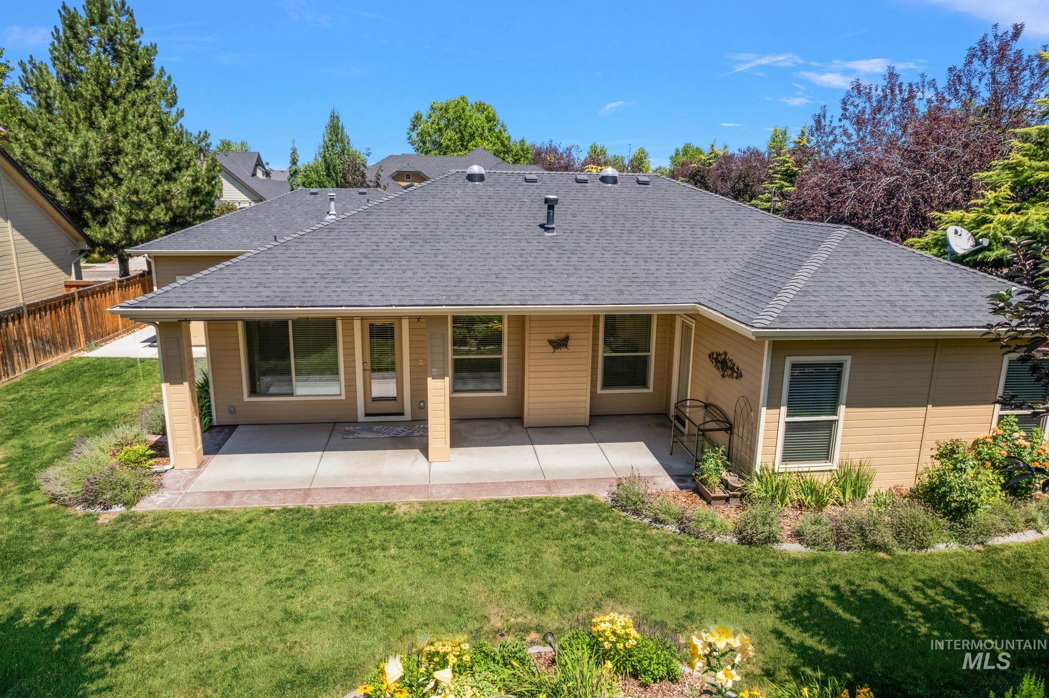 733 E San Pedro St Property Photo 31