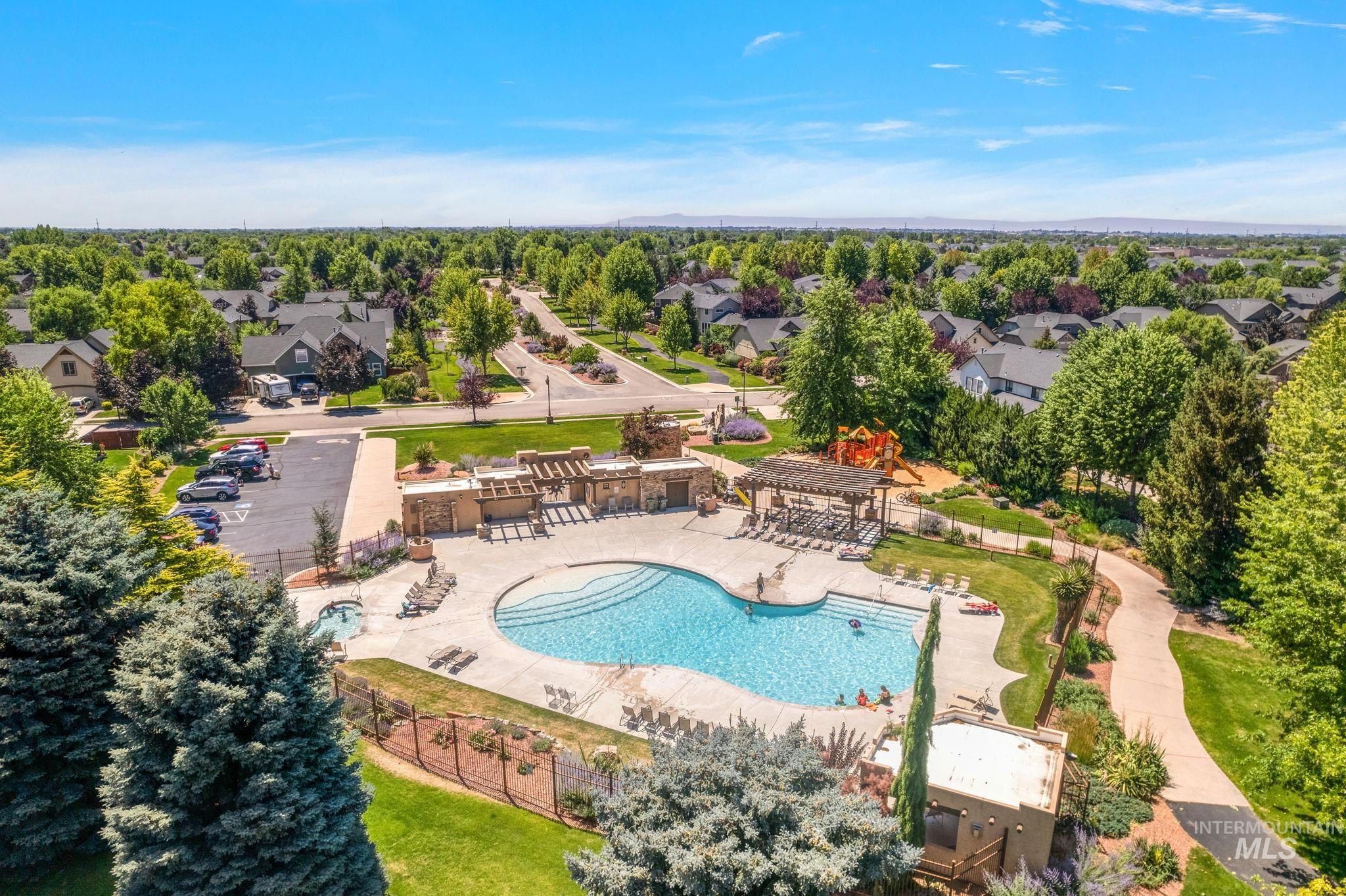 733 E San Pedro St Property Photo 37