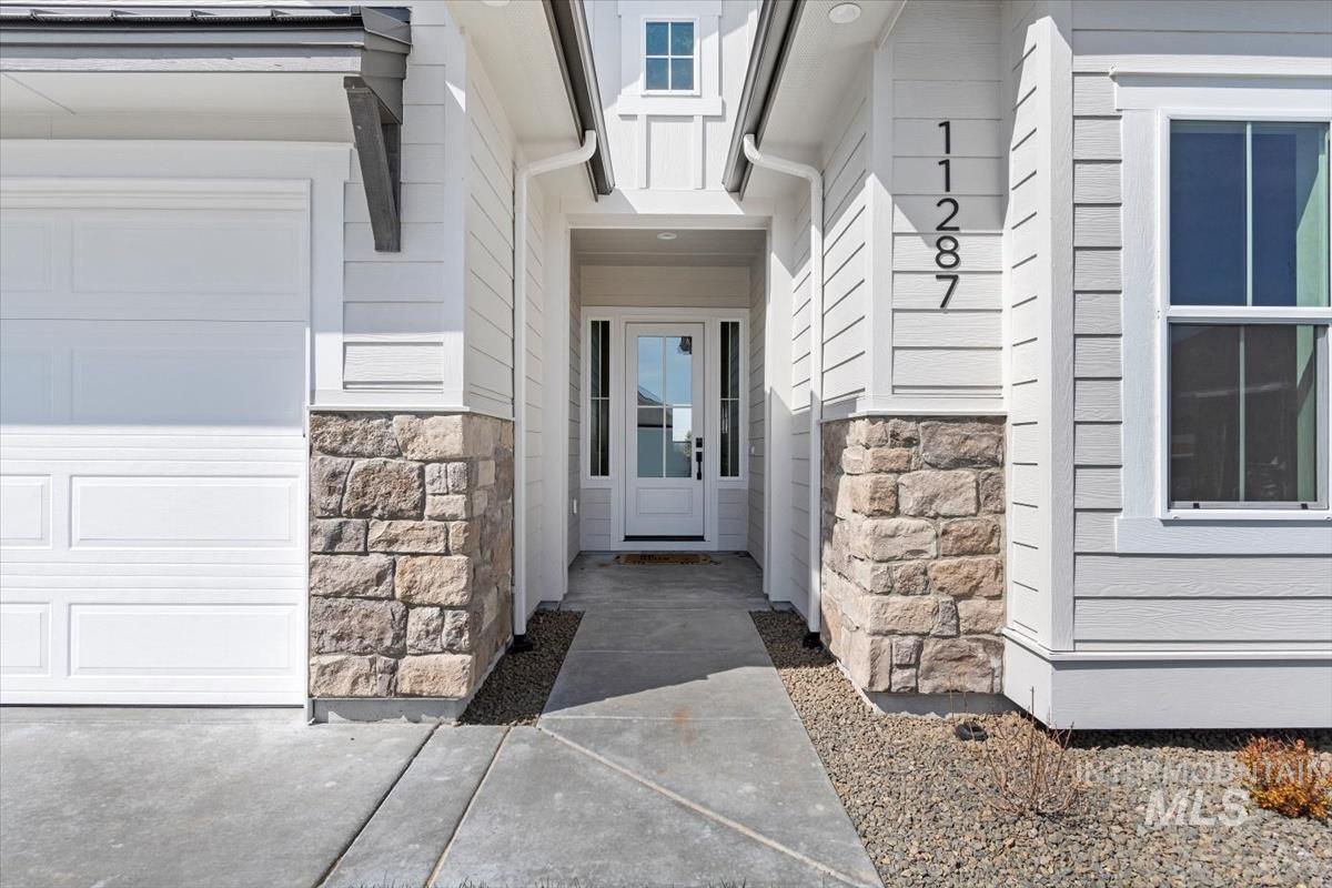 11437 S Saylis Pl. Property Photo 2