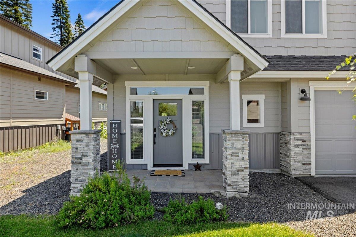 1484 Dragonfly Loop Property Photo 3