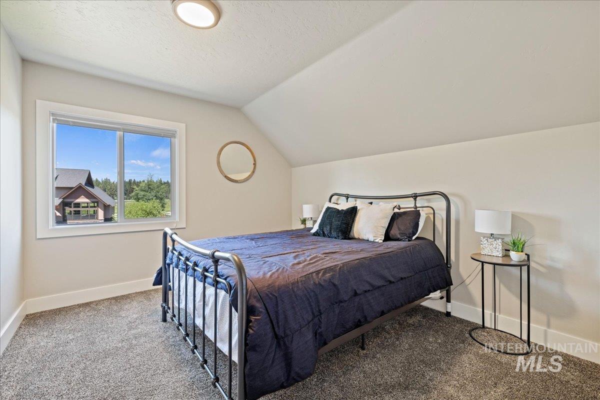 1484 Dragonfly Loop Property Photo 15