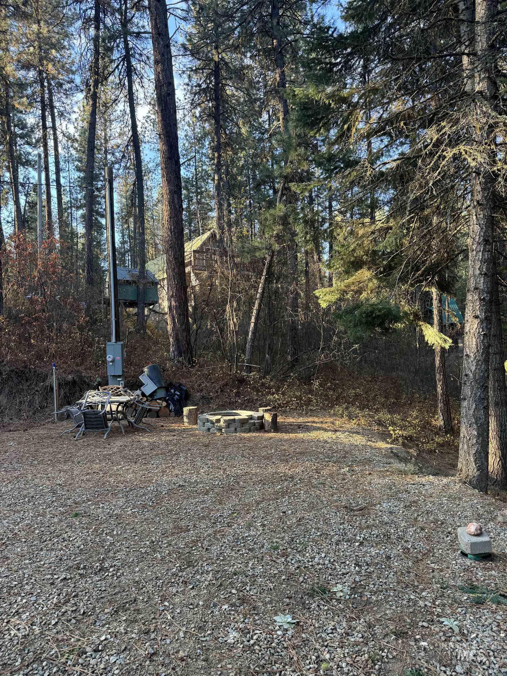 19 Frosty Hollow Property Photo 2