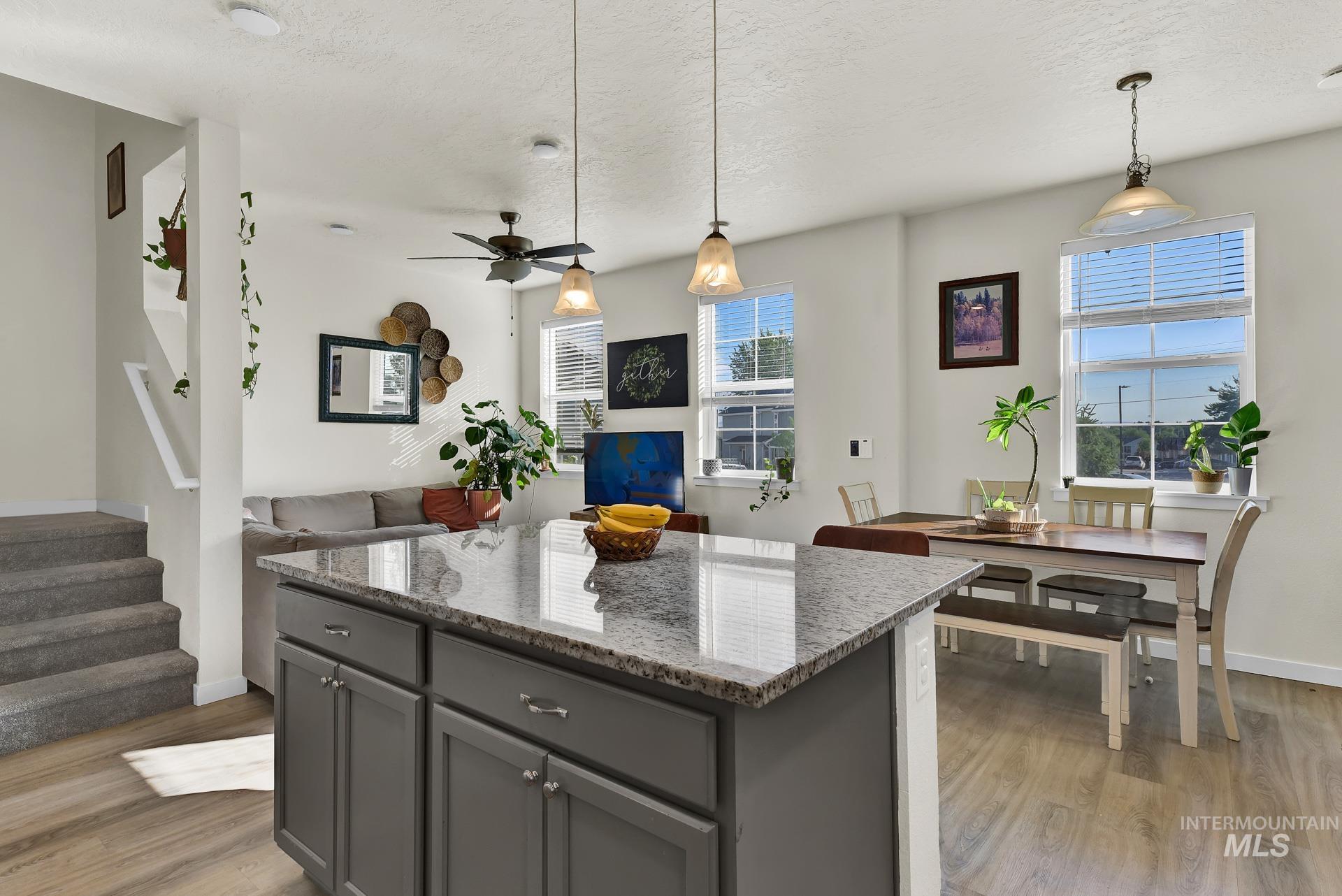 2315 E Spice Loop Property Photo 7