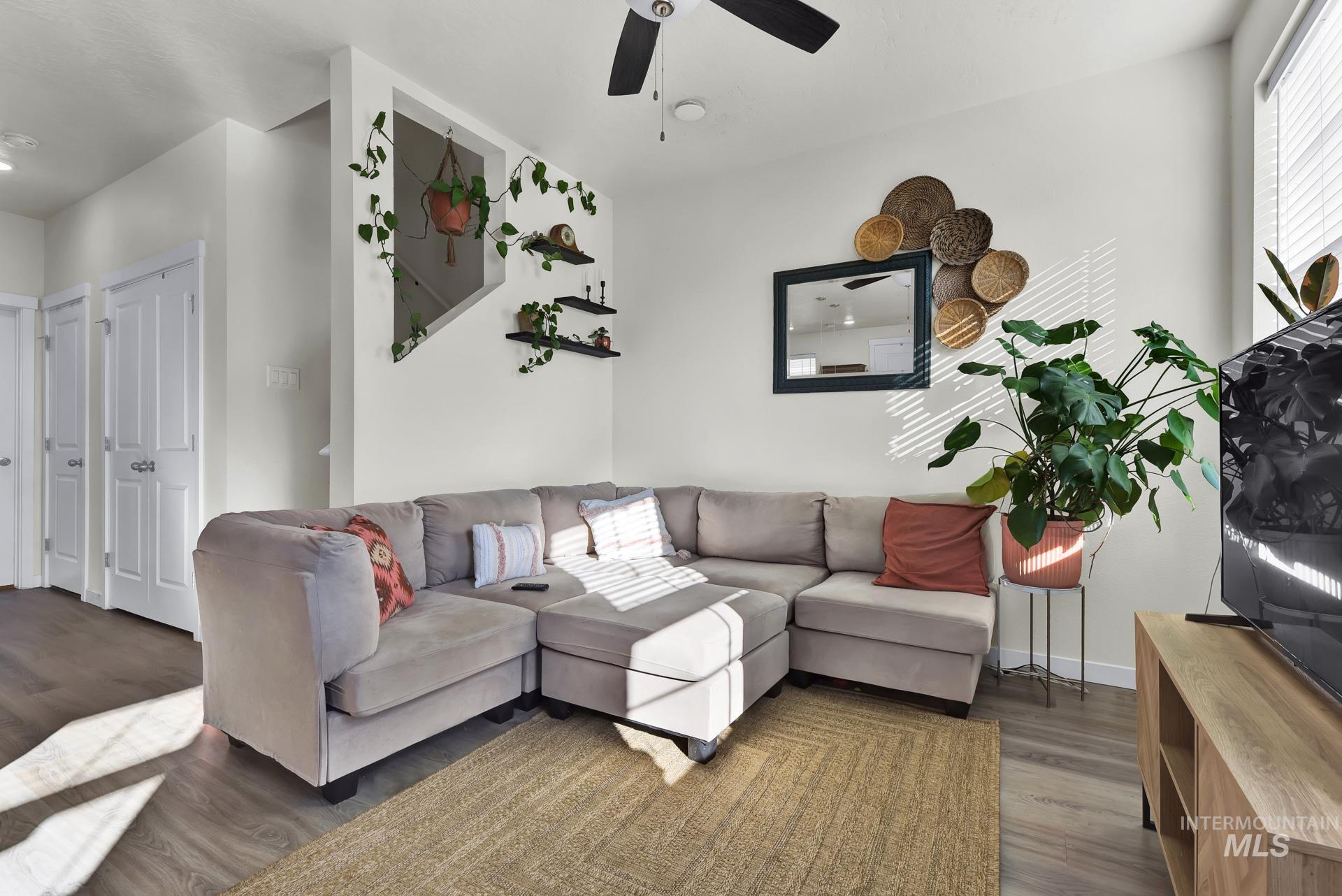 2315 E Spice Loop Property Photo 10