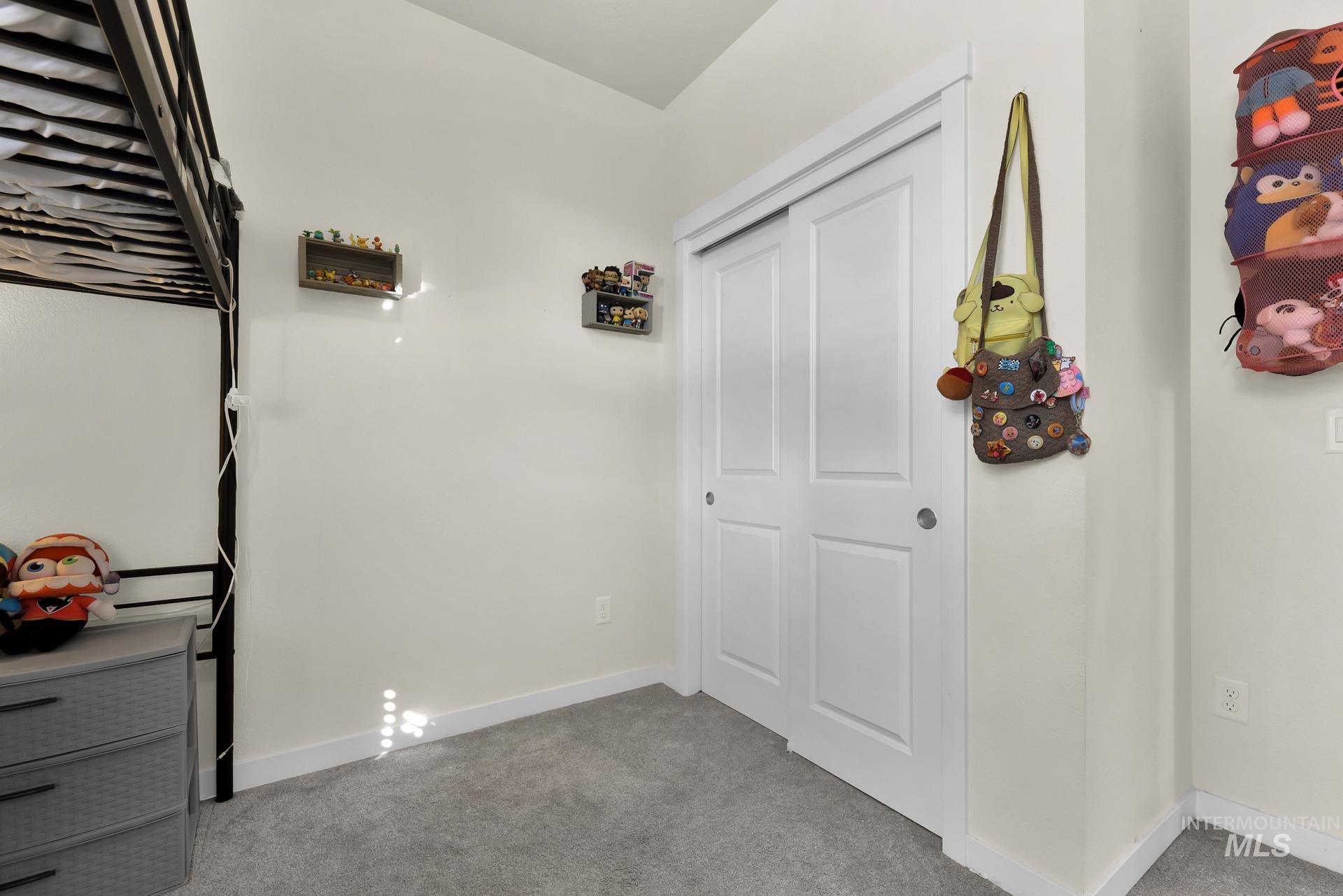 2315 E Spice Loop Property Photo 14