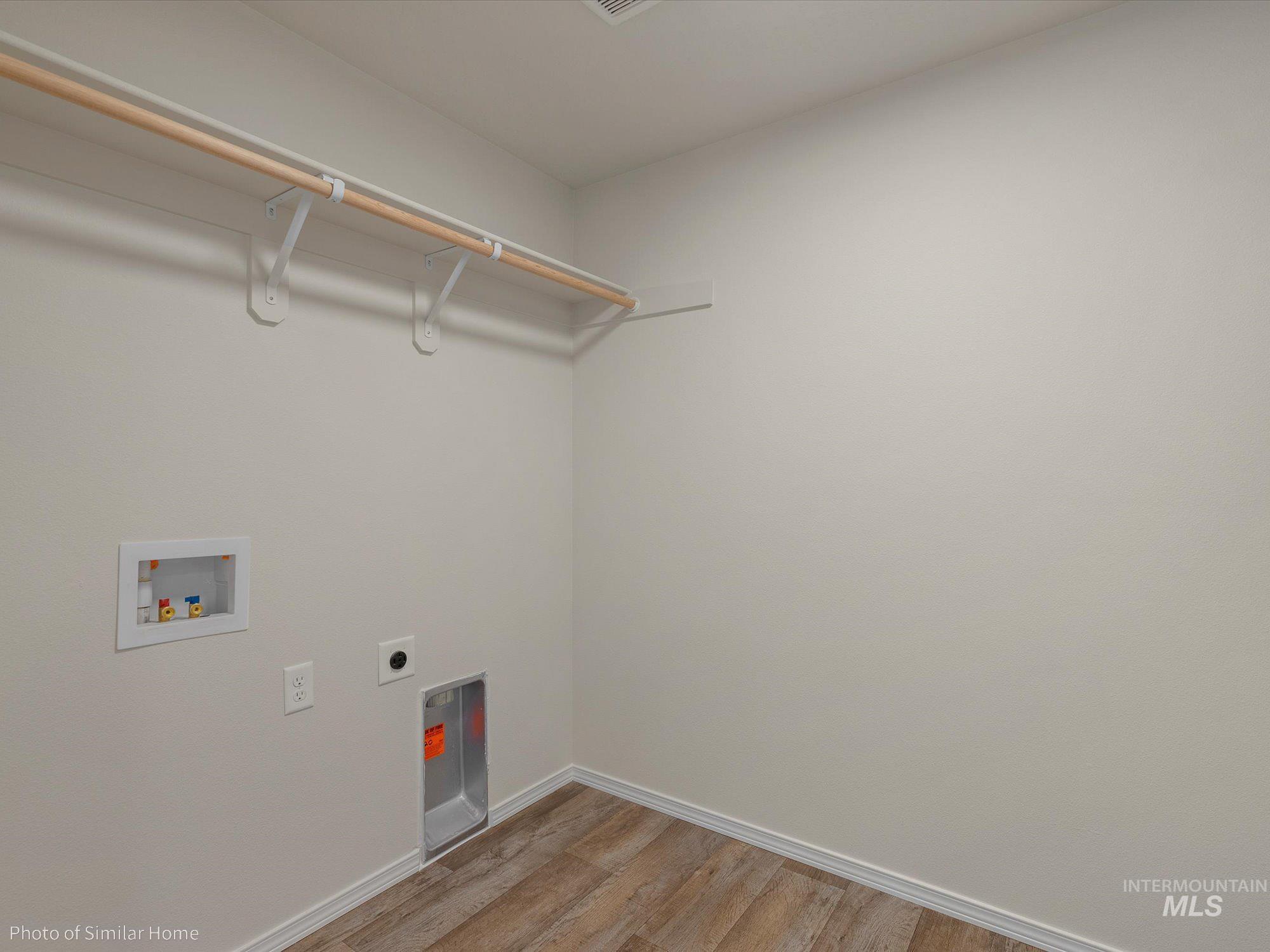 7221 W Rygate Dr. Property Photo 5