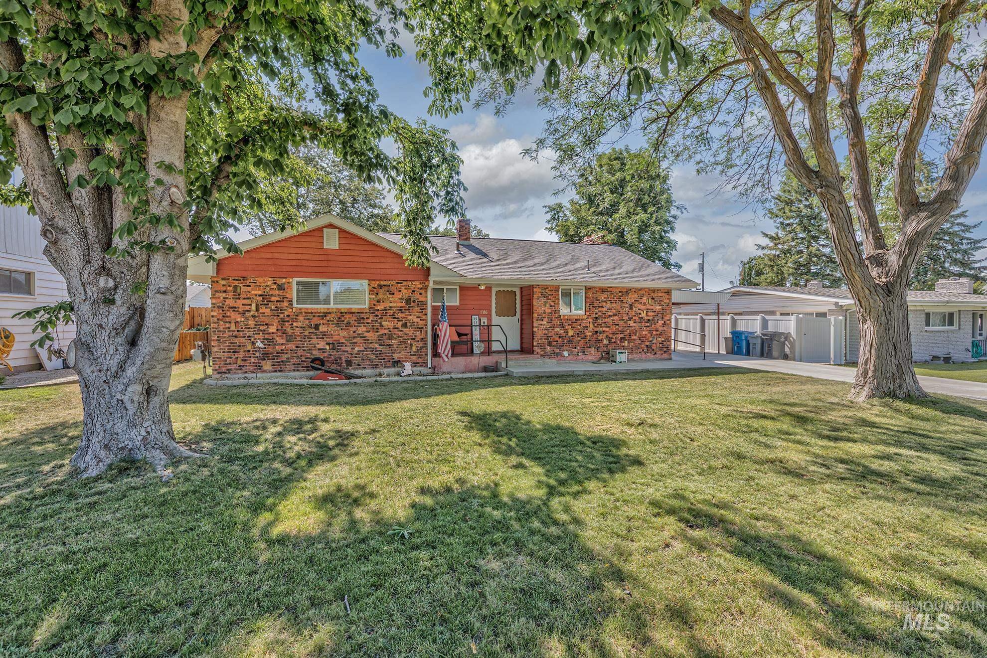 1316 Arlington Ave.